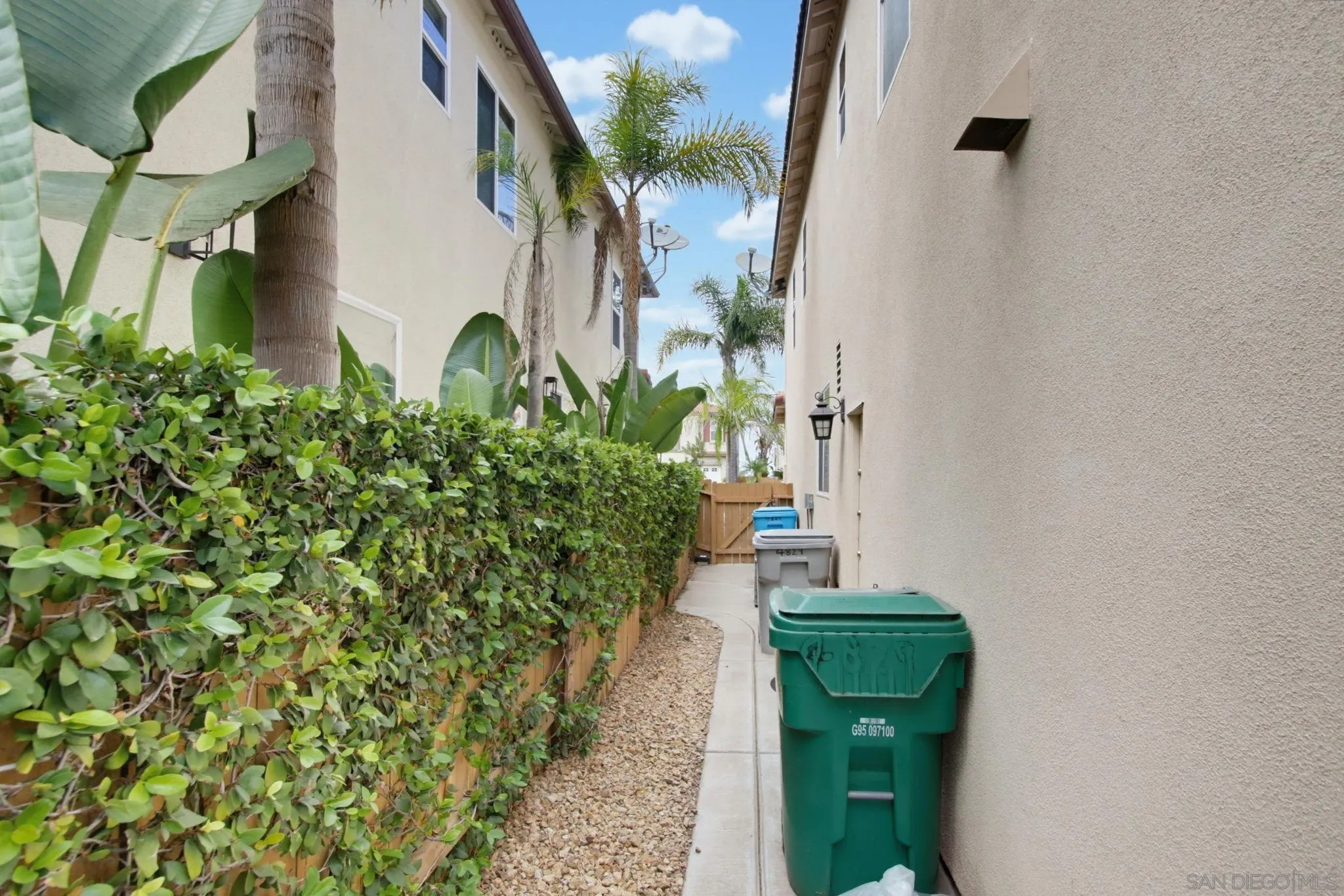 https://cdn.realtyfeed.com/cdn/127/260022245/e80fb670a0187751f8ab296b6f80ec30.webp