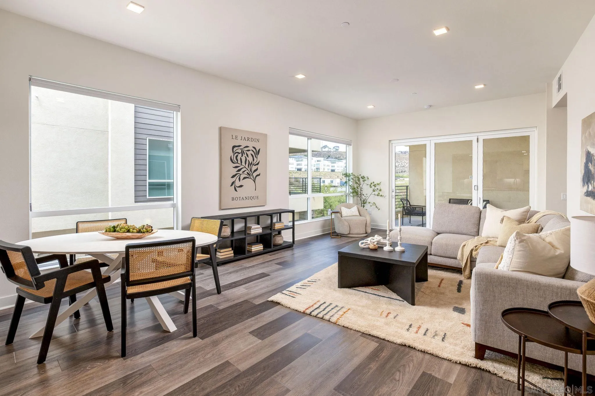 2420 Community Unit 34, San Diego, CA 92108 - Main photo, San Diego, CA