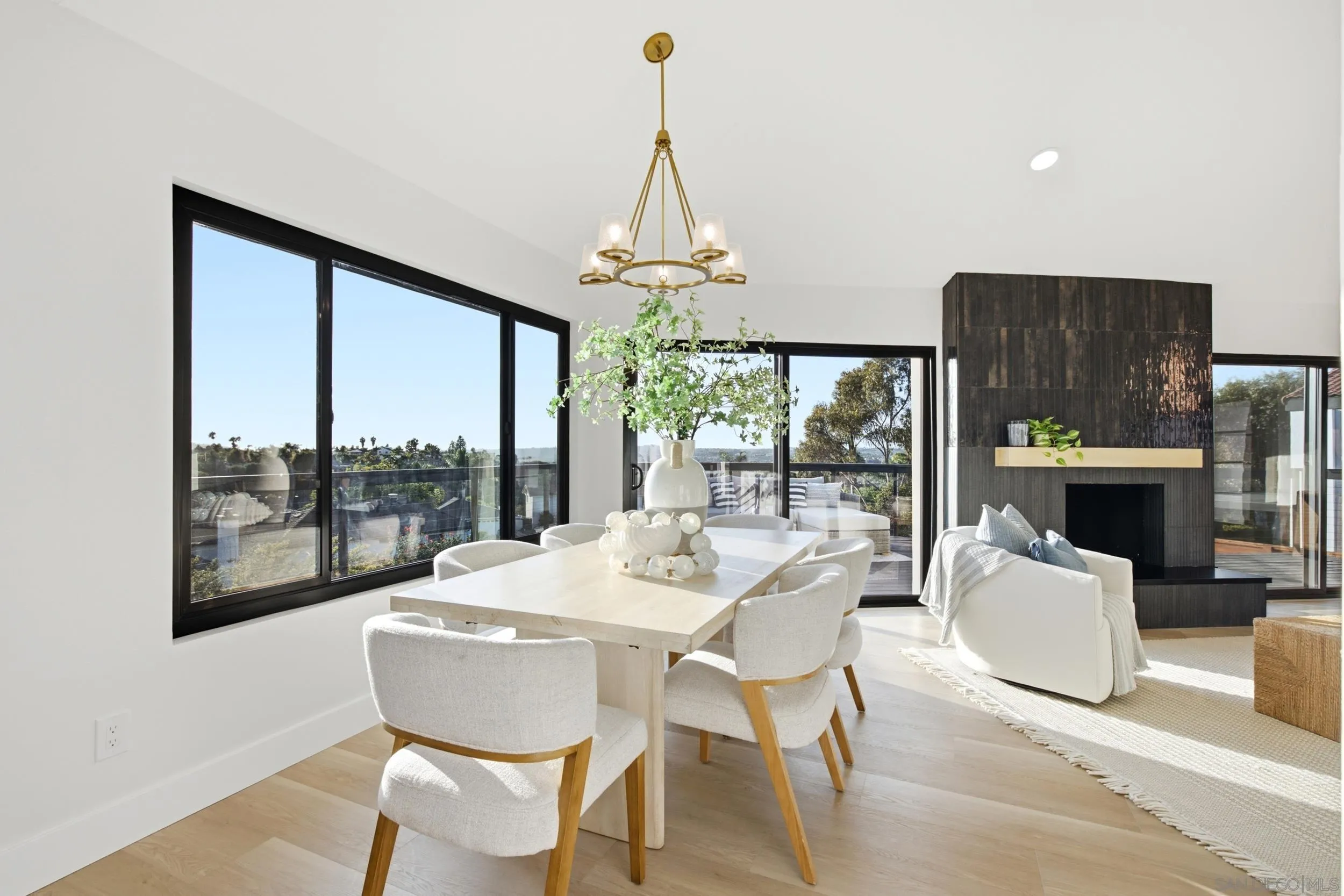https://cdn.realtyfeed.com/cdn/127/260022251/0badc2736d3943f173a8948ae96d7494.webp