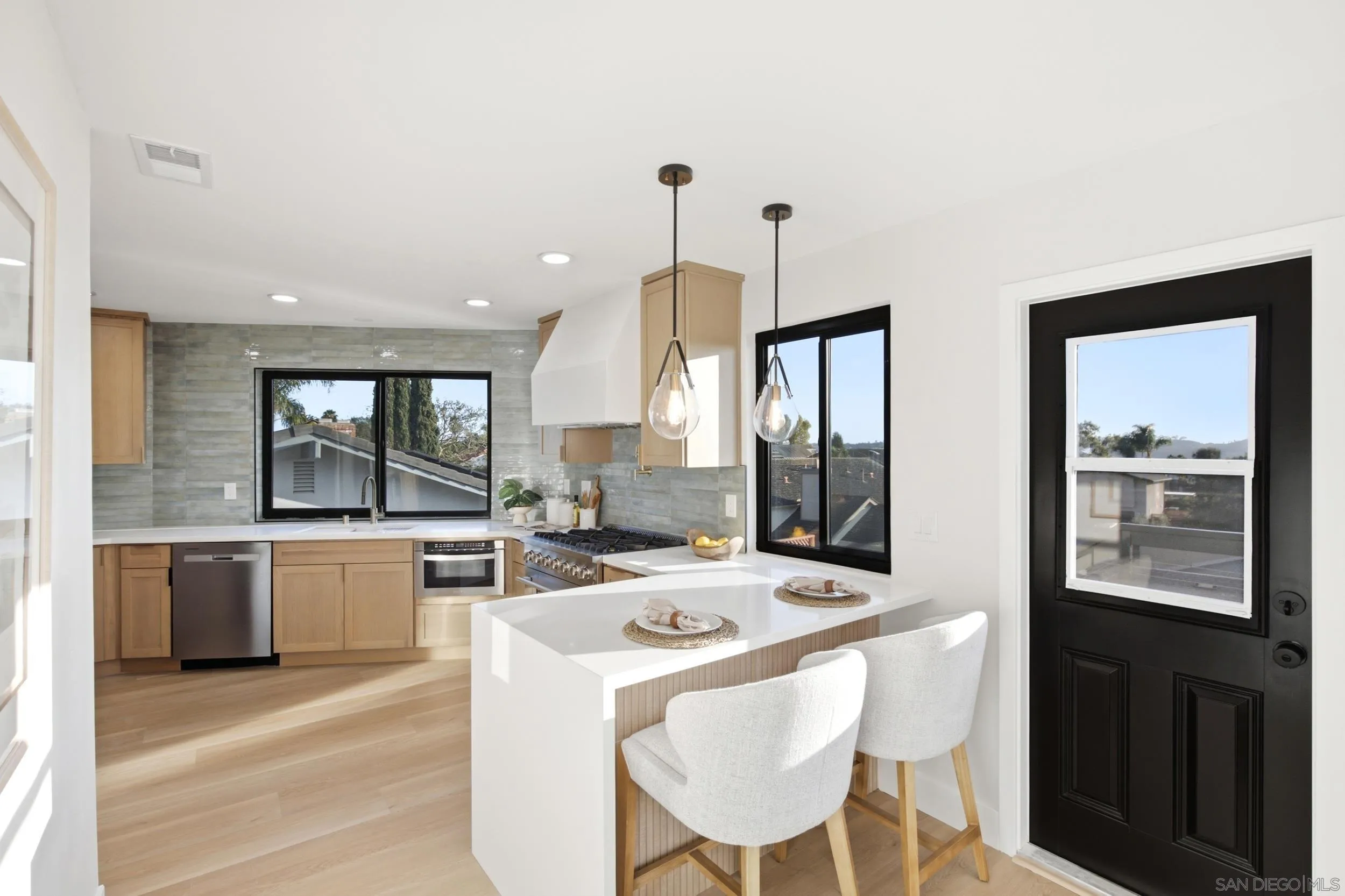 https://cdn.realtyfeed.com/cdn/127/260022251/d73dbef0c85e02832b4424f50297efad.webp