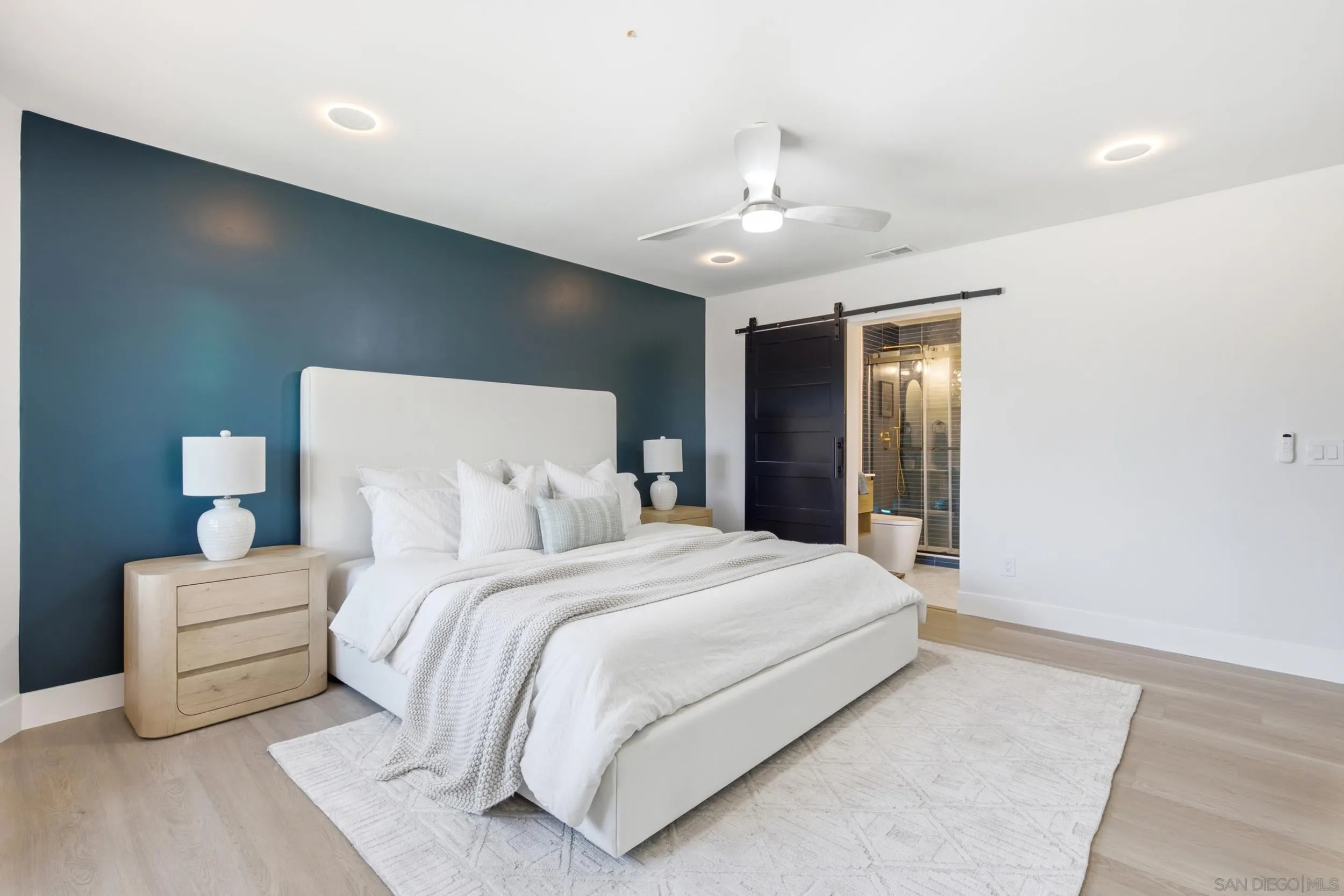 https://cdn.realtyfeed.com/cdn/127/260022251/db53b6901149fe2c9ad073161539a14e.webp