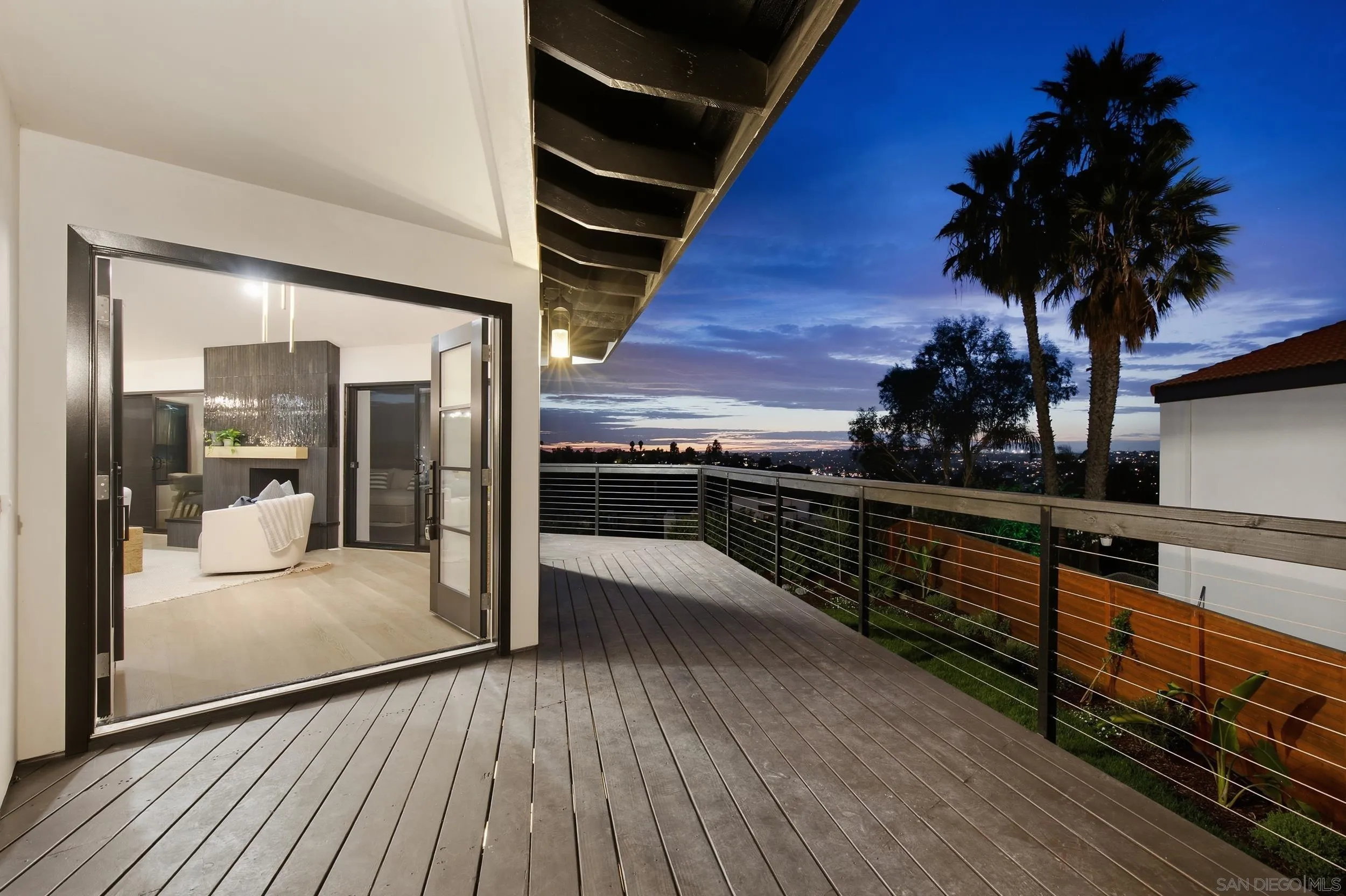 https://cdn.realtyfeed.com/cdn/127/260022251/e207296649e75be1d15a28822c514315.webp