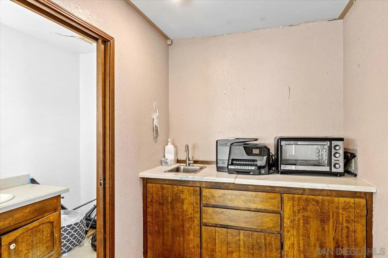 https://cdn.realtyfeed.com/cdn/127/260022258/21d90989635dba5d79e2fdd4d20bab14.webp