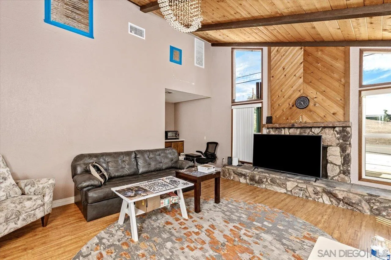 https://cdn.realtyfeed.com/cdn/127/260022258/3b346fc547b531a92b164ce9b7bfa612.webp