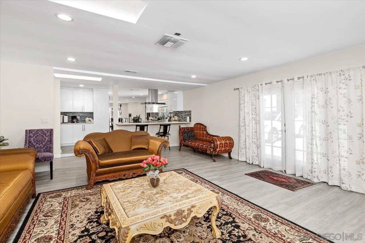 https://cdn.realtyfeed.com/cdn/127/260022258/d49f446517c4537a60a1f771b131e426.webp