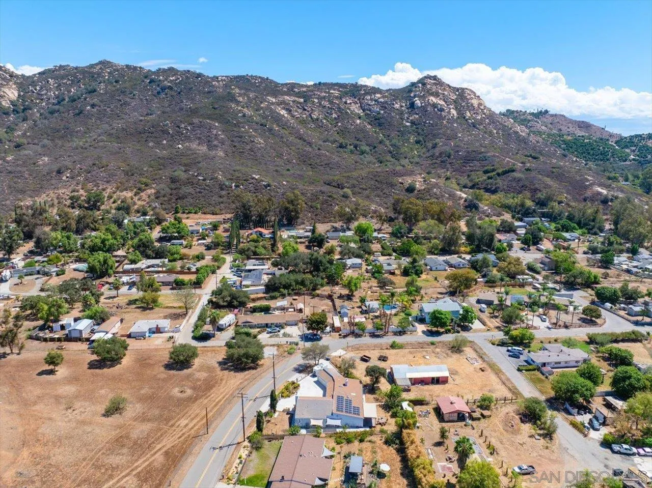 https://cdn.realtyfeed.com/cdn/127/260022258/e4b52e24cc097ce3402461e68a24d0f6.webp