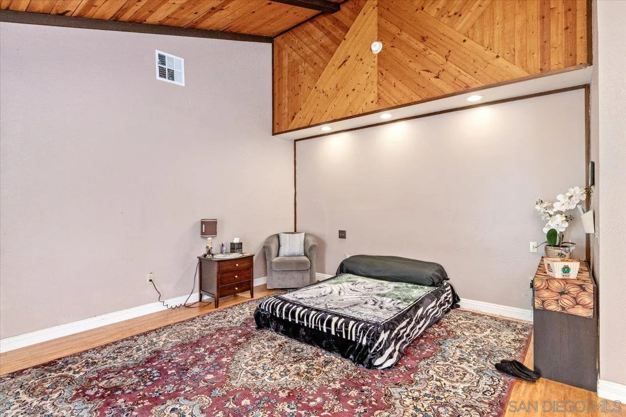 https://cdn.realtyfeed.com/cdn/127/260022258/f60eaba51161b15164ad65f9eed4542b.webp