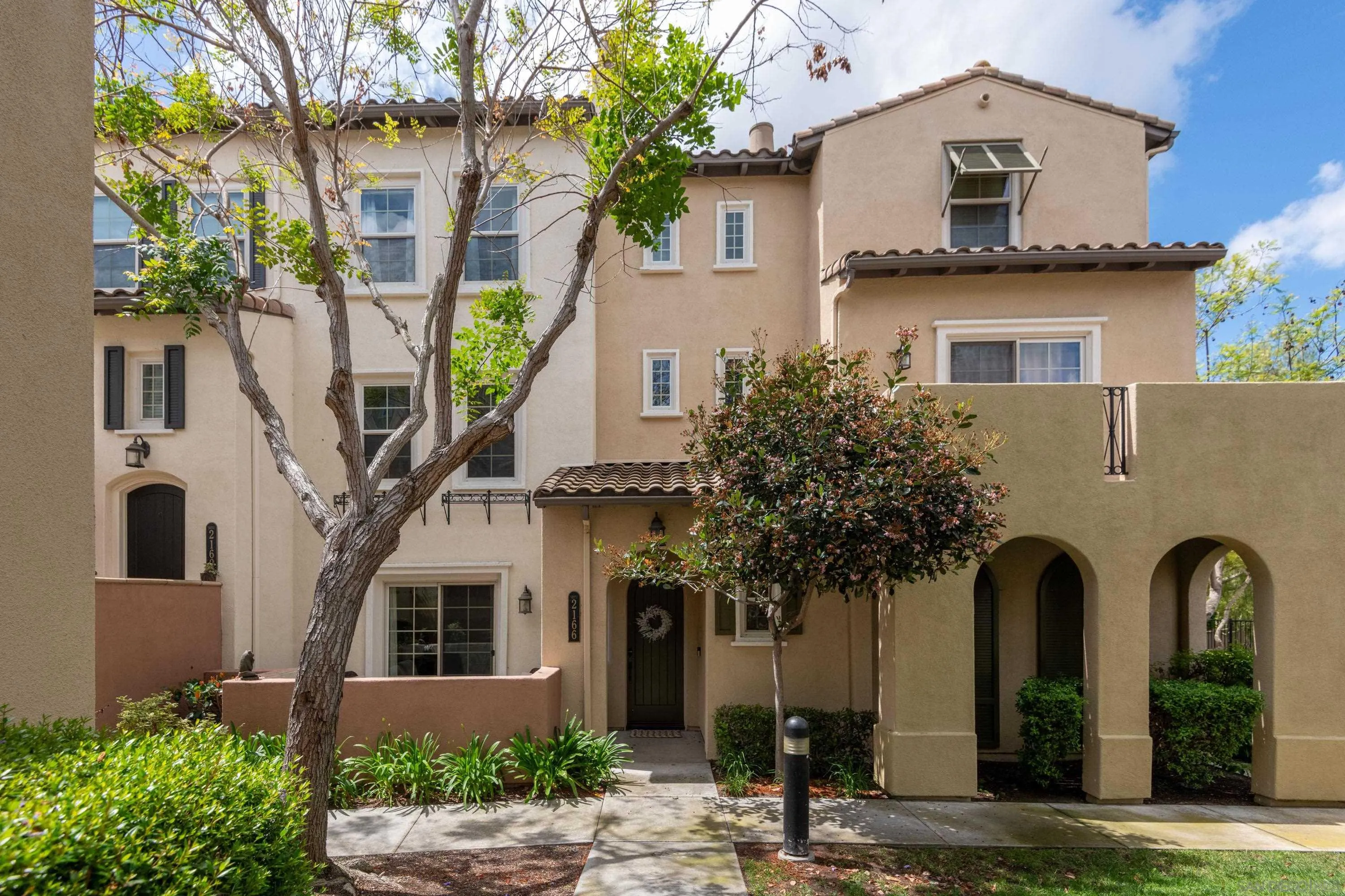https://cdn.realtyfeed.com/cdn/127/260022259/5268be65cdb8f28930418d05d405d01e.webp
