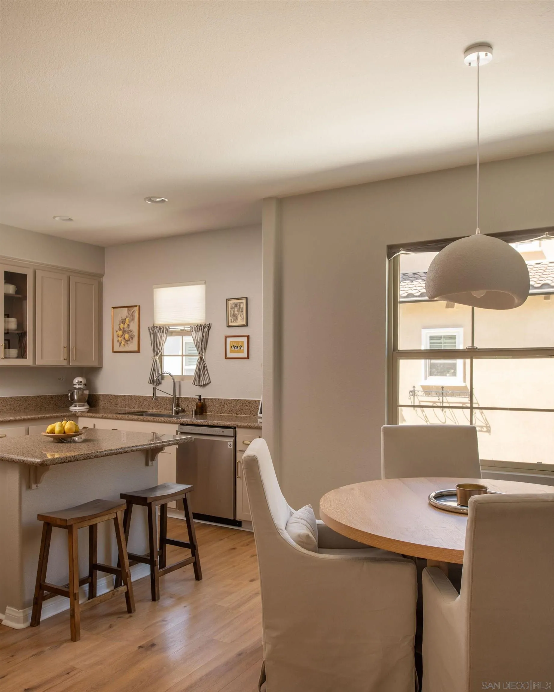 https://cdn.realtyfeed.com/cdn/127/260022259/5add1dc53a7da3cac0aee1db52032860.webp