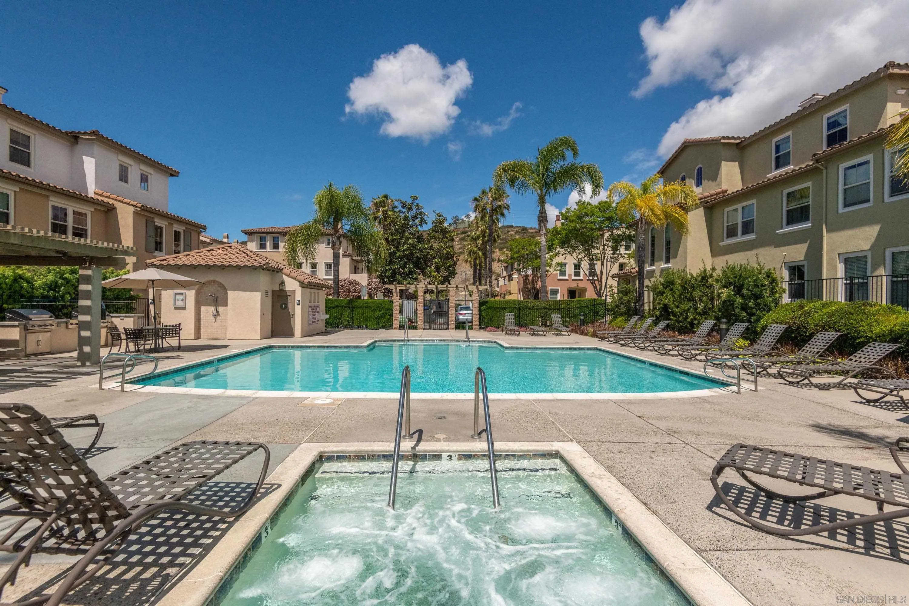 https://cdn.realtyfeed.com/cdn/127/260022259/7250a2764188c2bd1772414d4209d30a.webp