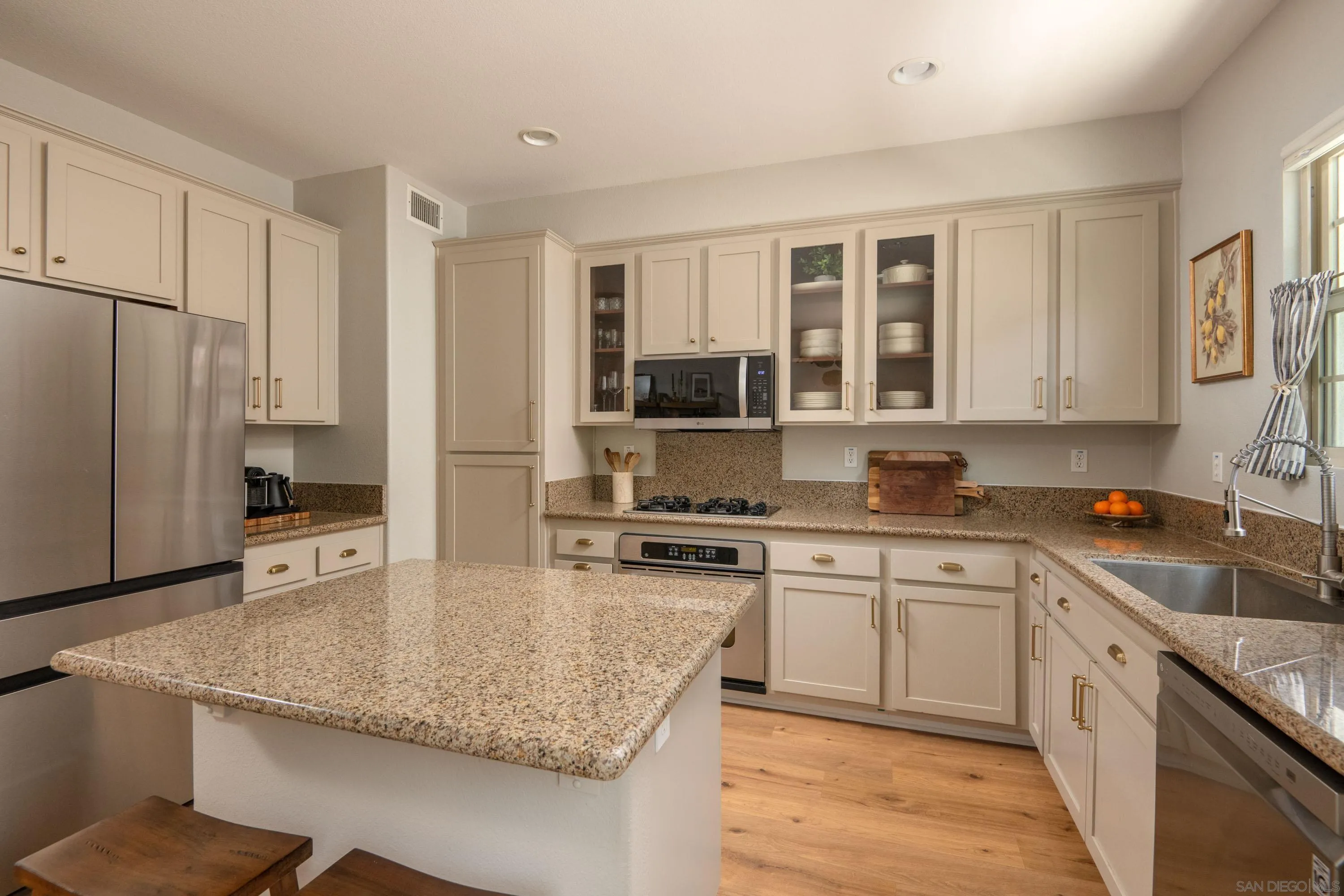 https://cdn.realtyfeed.com/cdn/127/260022259/95aea565ec77fd59d3fabdaf8e7530f8.webp