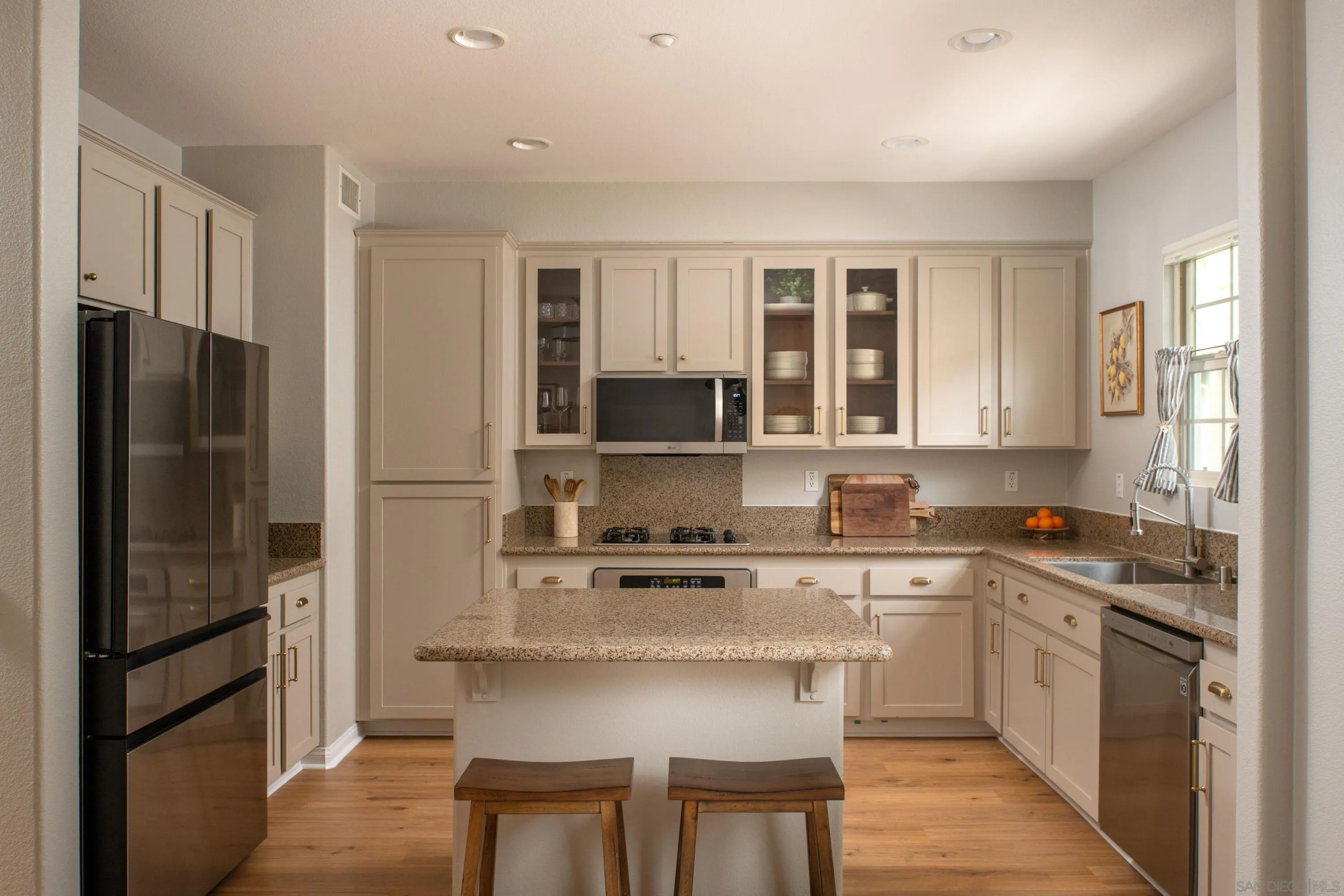 https://cdn.realtyfeed.com/cdn/127/260022259/d26567f601839038683c425b68a07117.webp