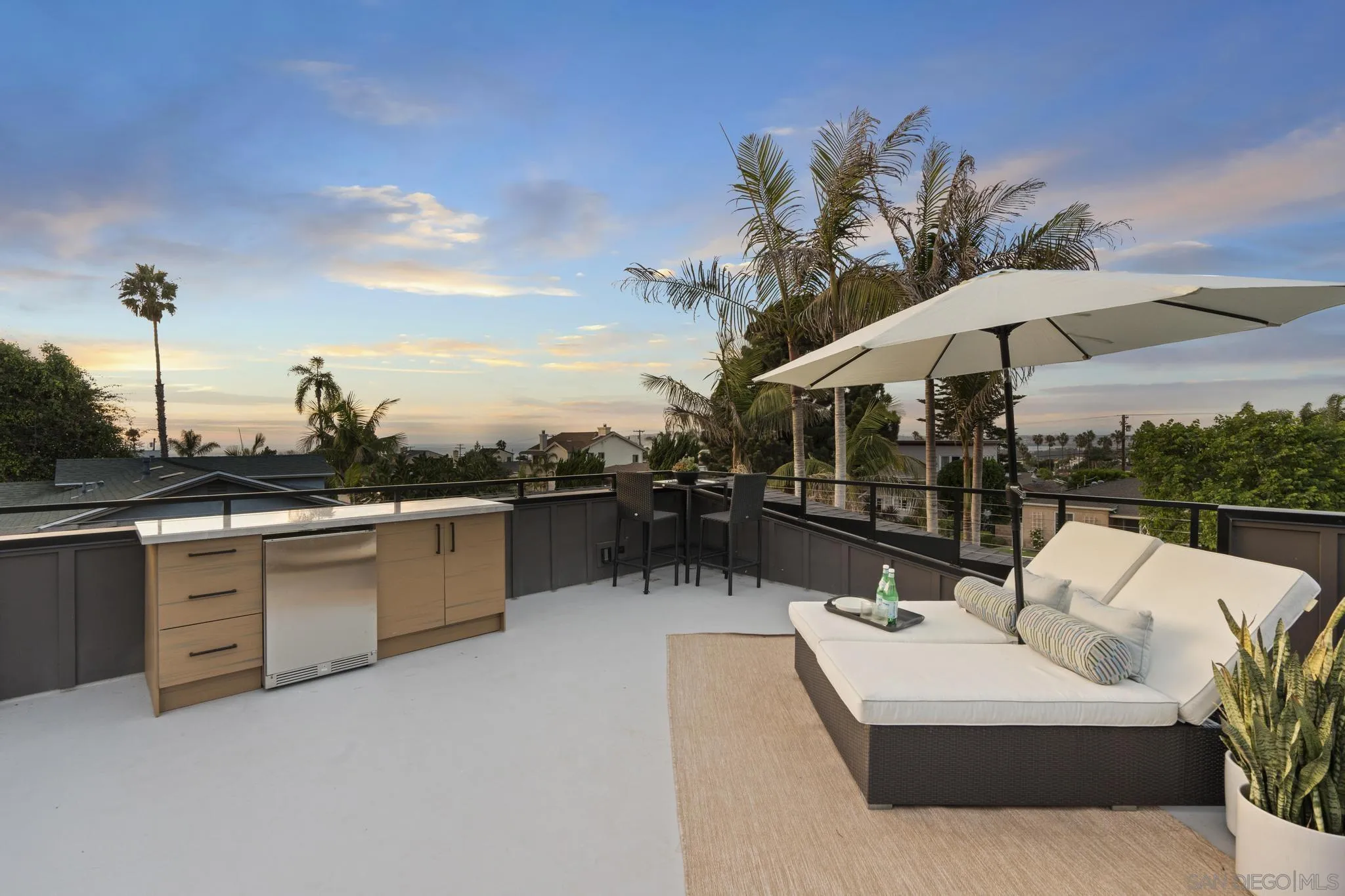 https://cdn.realtyfeed.com/cdn/127/260022260/72aaab098bc60d1759940dd8aca8f28c.webp