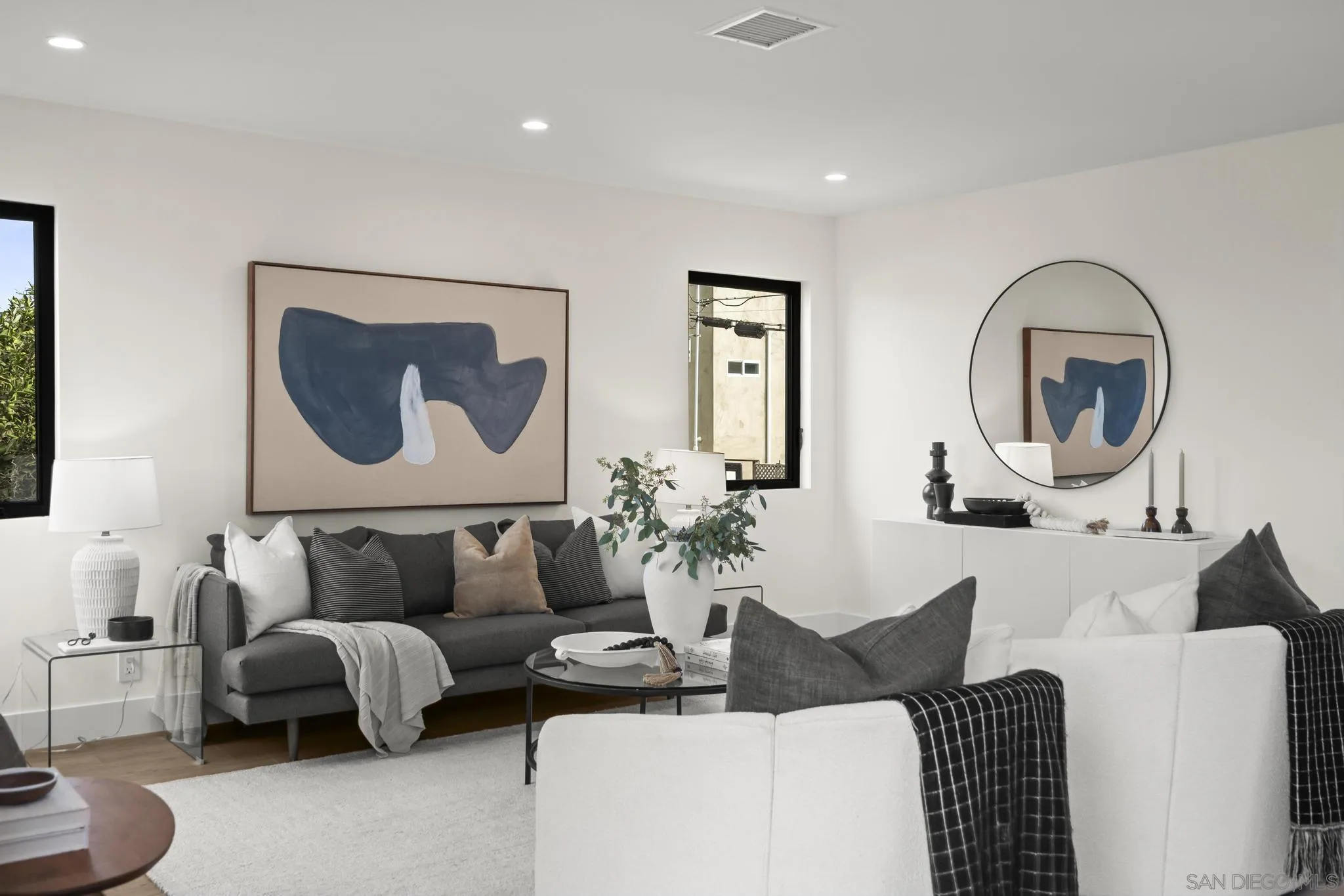 https://cdn.realtyfeed.com/cdn/127/260022260/a1ab0633651cf384540dc985570172dc.webp