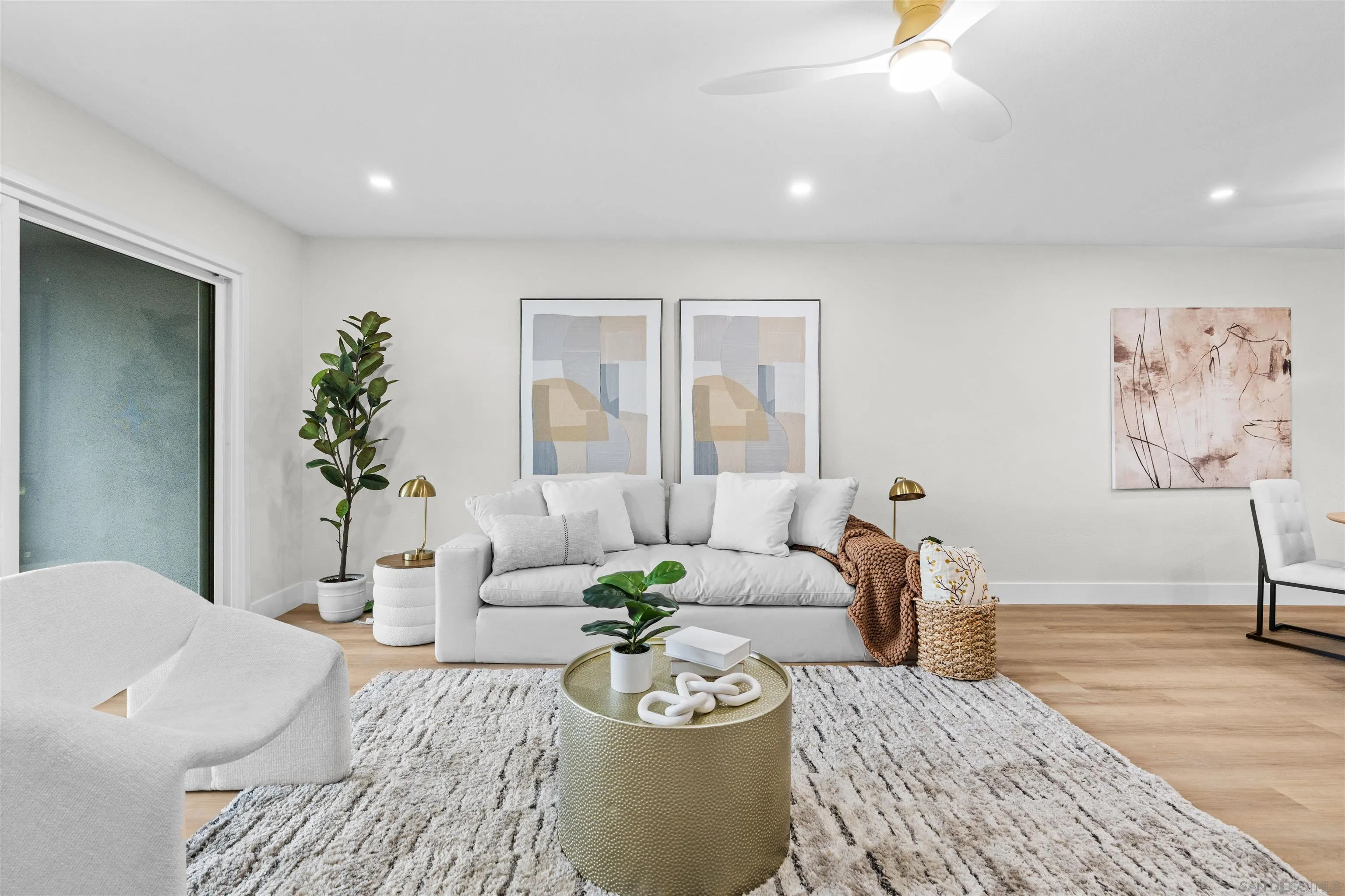 https://cdn.realtyfeed.com/cdn/127/260022262/8c1f670815720090dd6dd3c20a81704d.webp