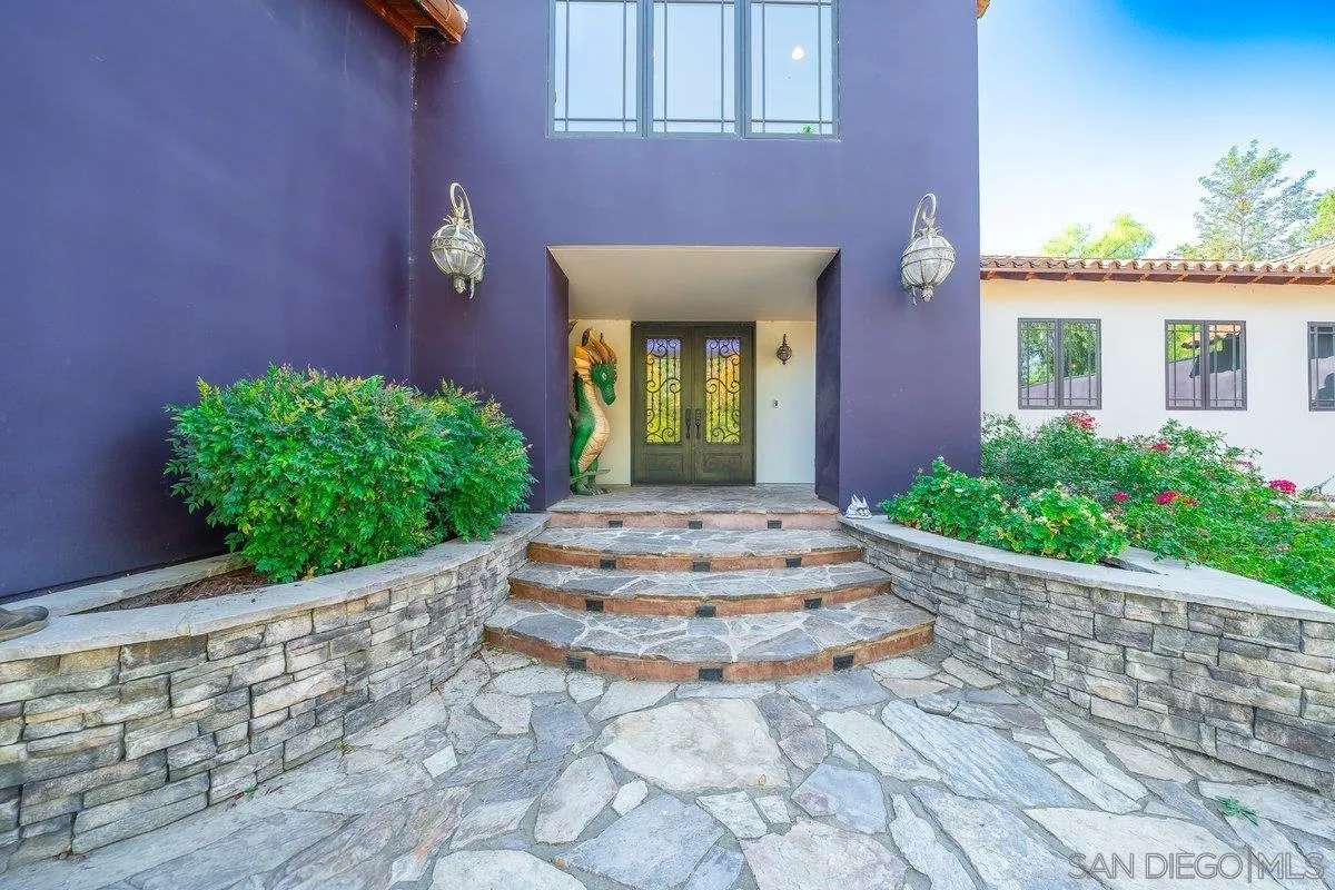 https://cdn.realtyfeed.com/cdn/127/260022268/39bdd21fcb7562f815e9df05669c0afa.webp