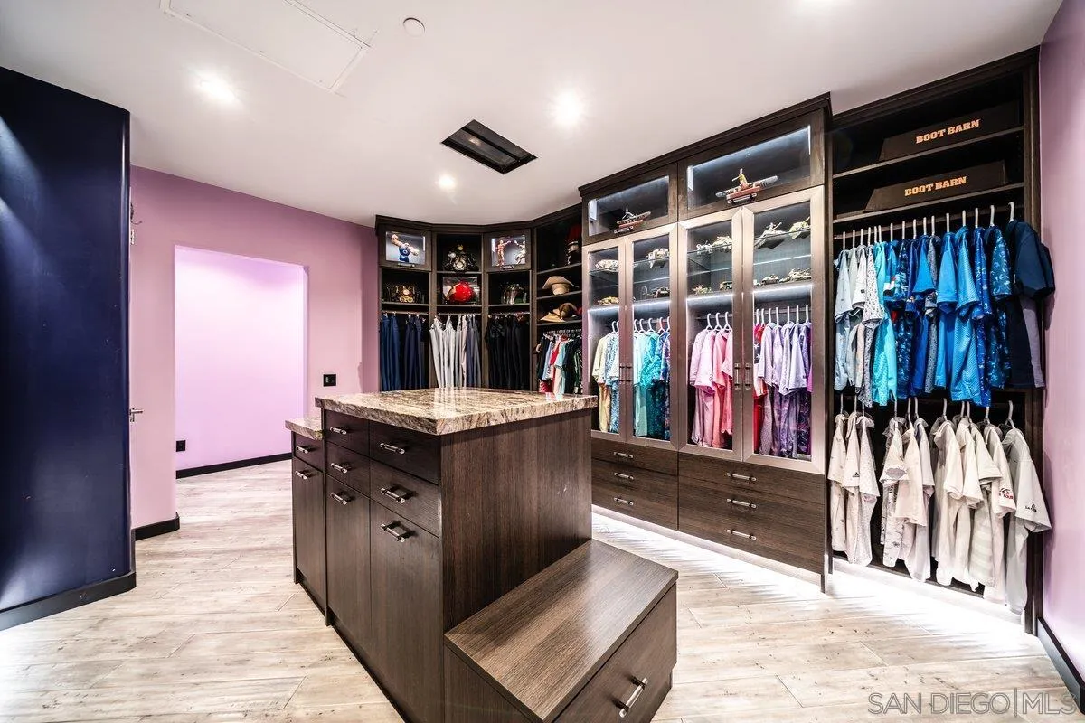 https://cdn.realtyfeed.com/cdn/127/260022268/3e2d6d5a7a1cce75dffb5a798a11c279.webp