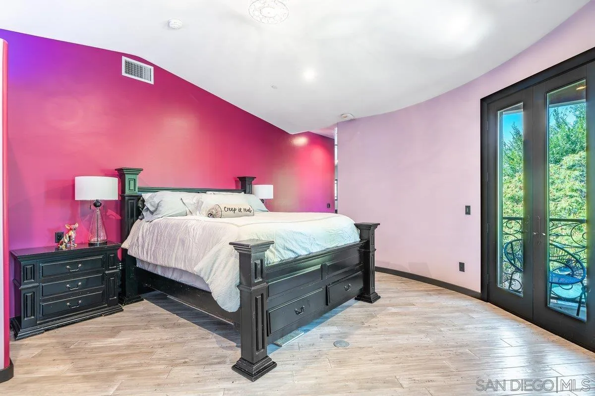 https://cdn.realtyfeed.com/cdn/127/260022268/66a78cbfdfff2ced92dfe3bb14e40450.webp