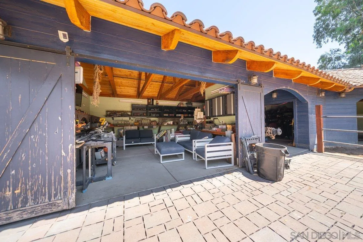 https://cdn.realtyfeed.com/cdn/127/260022268/76f7f2e04b14cc762f52292b6f74a80d.webp