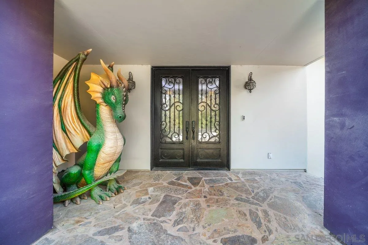 https://cdn.realtyfeed.com/cdn/127/260022268/a6048f197572a6a0e91861733f47db7c.webp