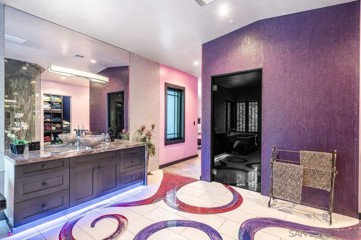 https://cdn.realtyfeed.com/cdn/127/260022268/fbc65309f198b26cc8a58deb9734b705.webp
