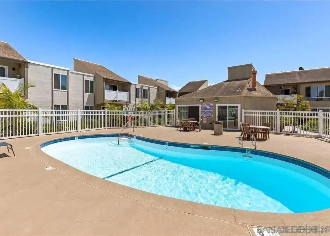 https://cdn.realtyfeed.com/cdn/127/260022269/dc6f594a05aba6ee4da5942aef6cae19.webp
