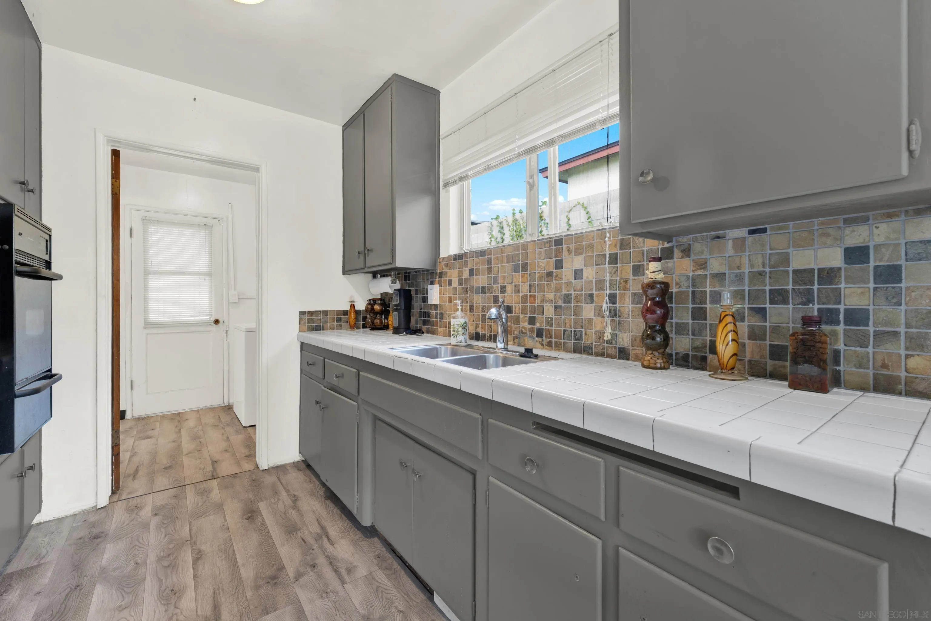 https://cdn.realtyfeed.com/cdn/127/260022271/0702bd80f1d111f7517b4e20925a7100.webp