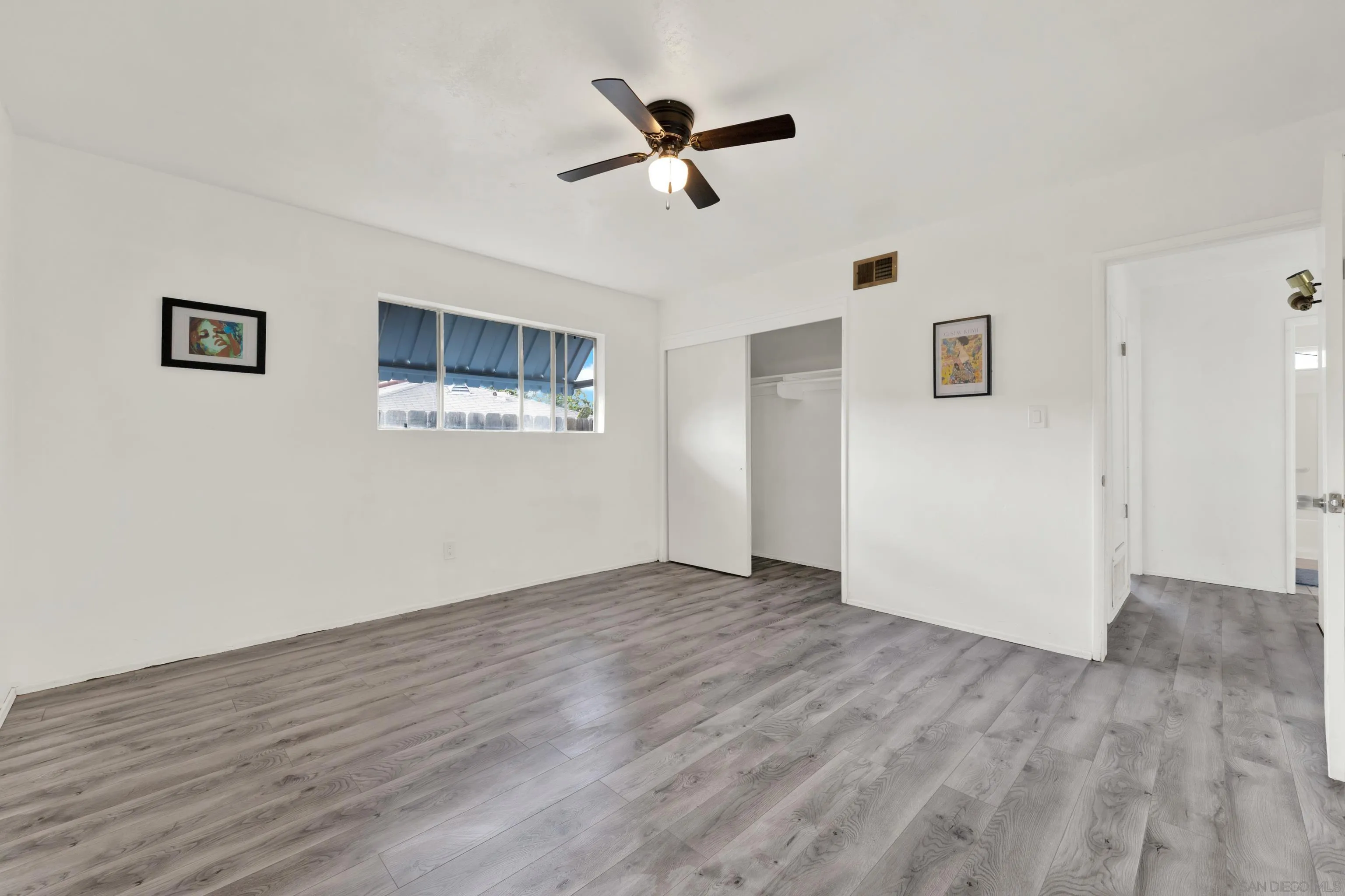 https://cdn.realtyfeed.com/cdn/127/260022271/10e5e9a3c2305a32857a3f4b60daddbe.webp