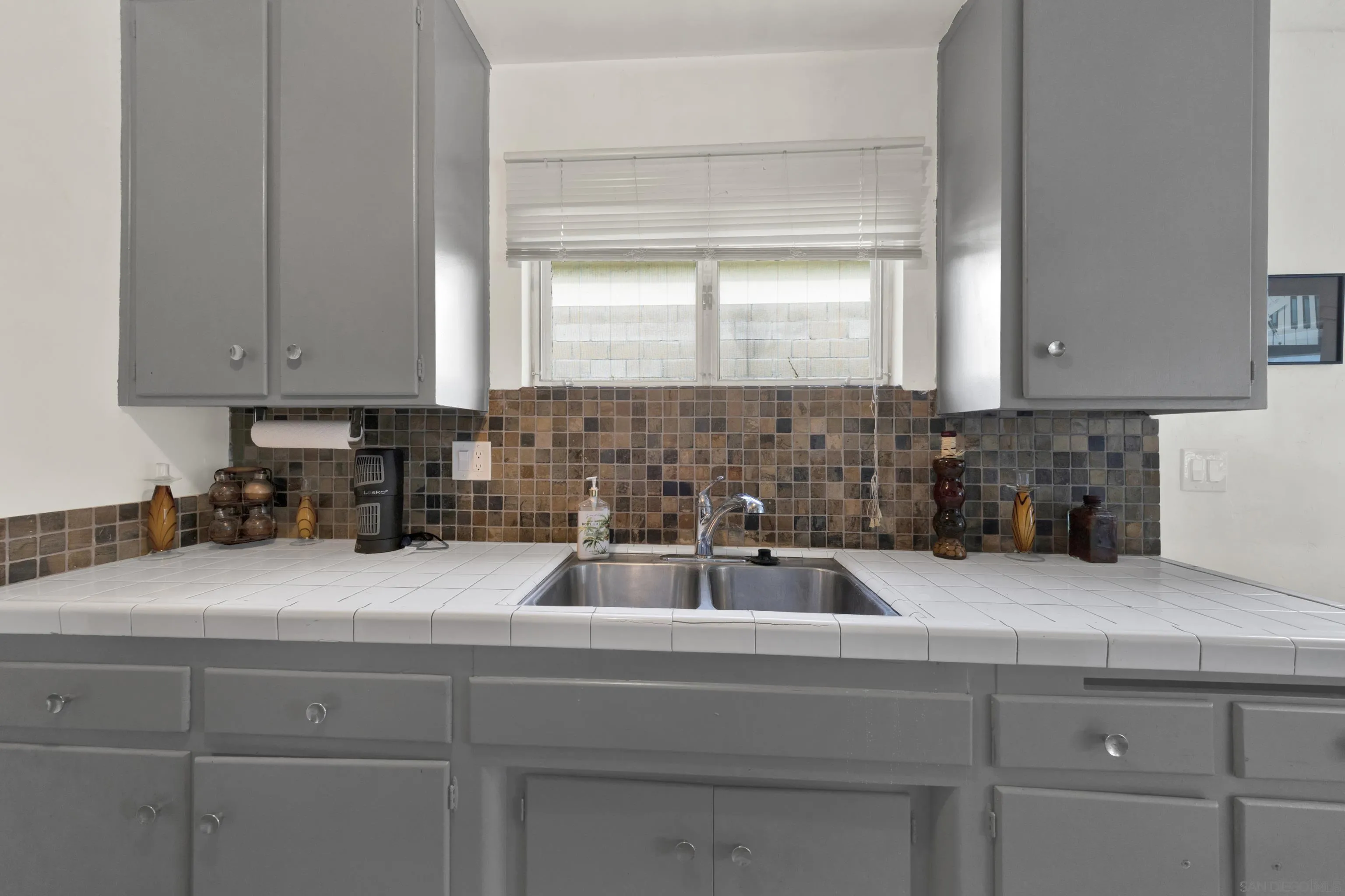 https://cdn.realtyfeed.com/cdn/127/260022271/d750a11f37e2ccbae37e80ece18b7bfc.webp
