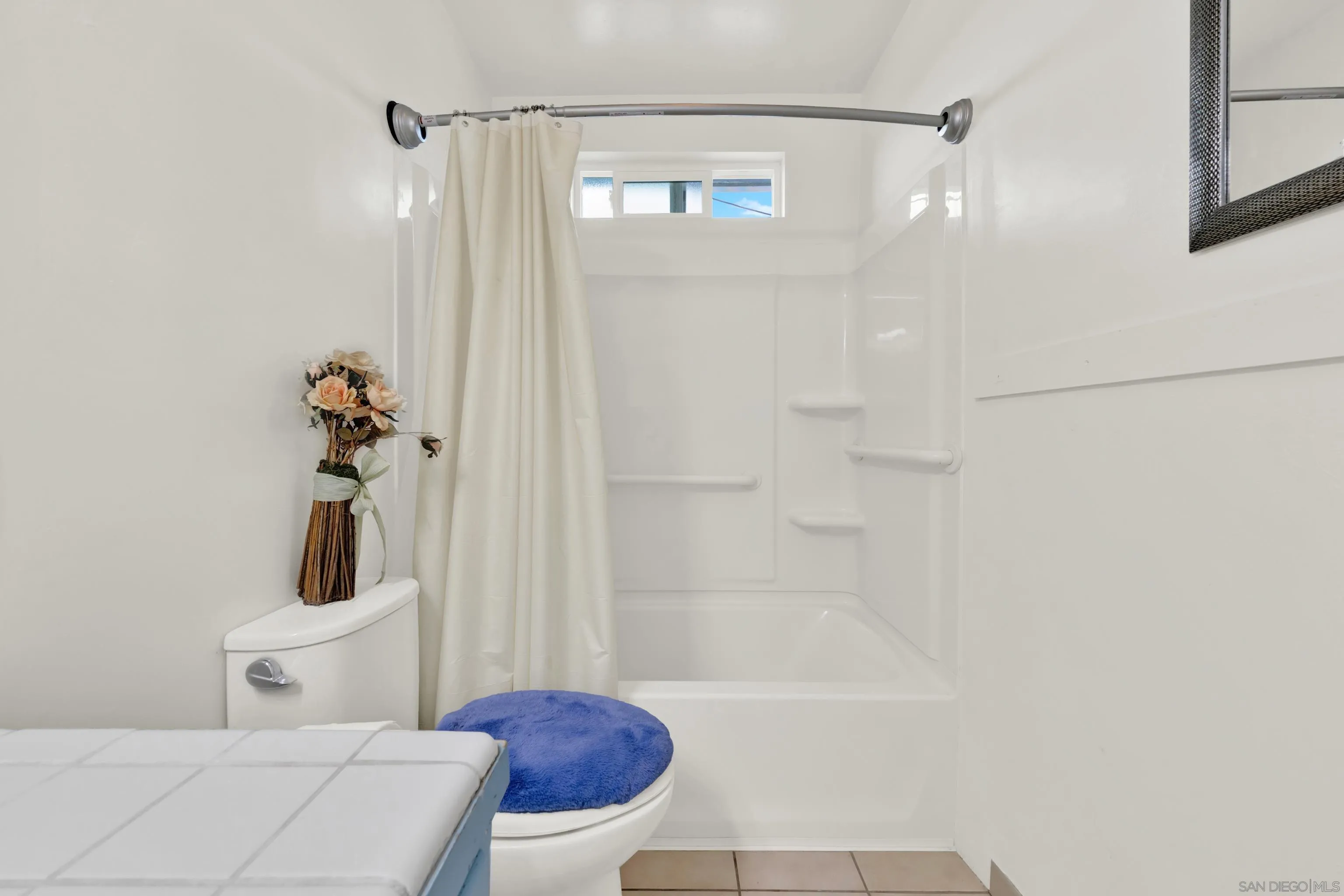 https://cdn.realtyfeed.com/cdn/127/260022271/dde0af9ccbdc586aa344f2e8a69108d9.webp