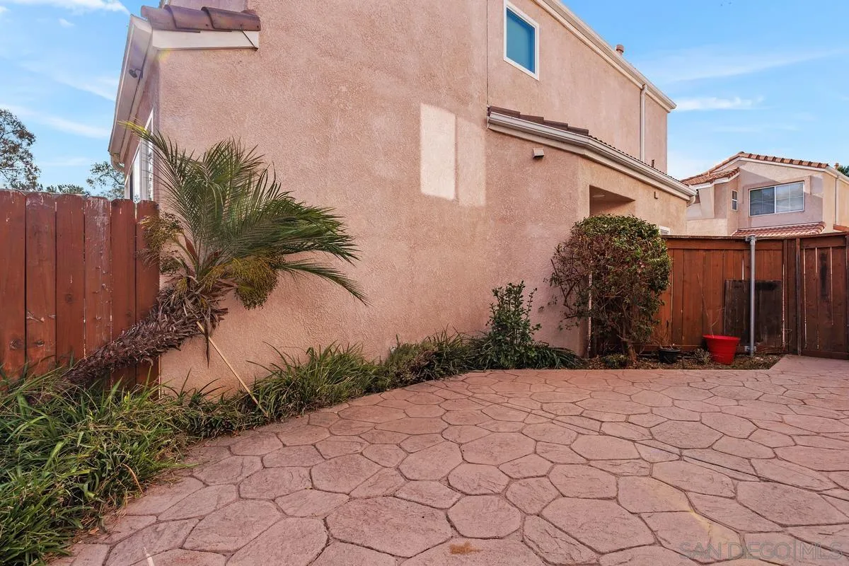 https://cdn.realtyfeed.com/cdn/127/260022273/6c24a693d61c013f2ca5c980086168ef.webp