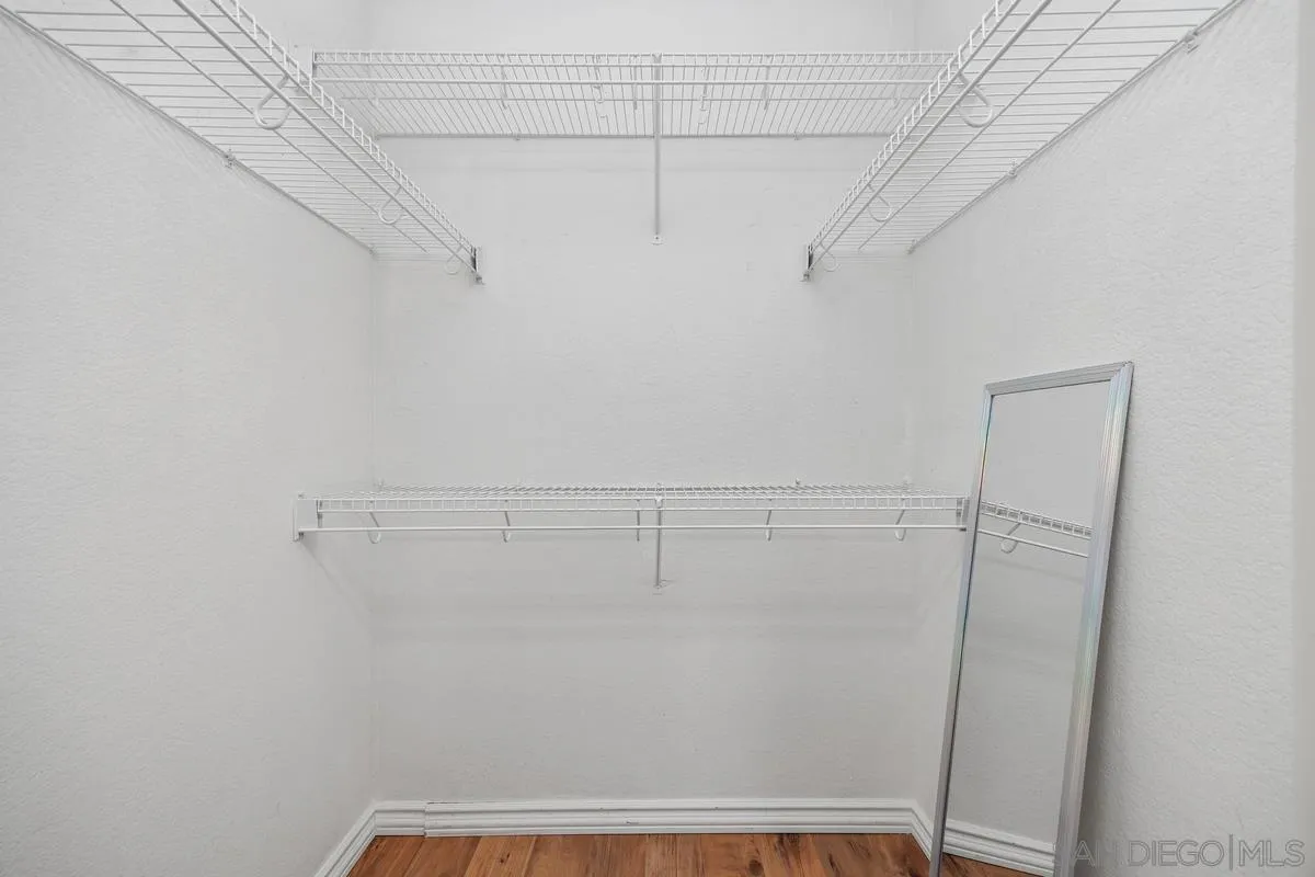 https://cdn.realtyfeed.com/cdn/127/260022273/e9f2045a38c52fc9b5fc36423b430e32.webp