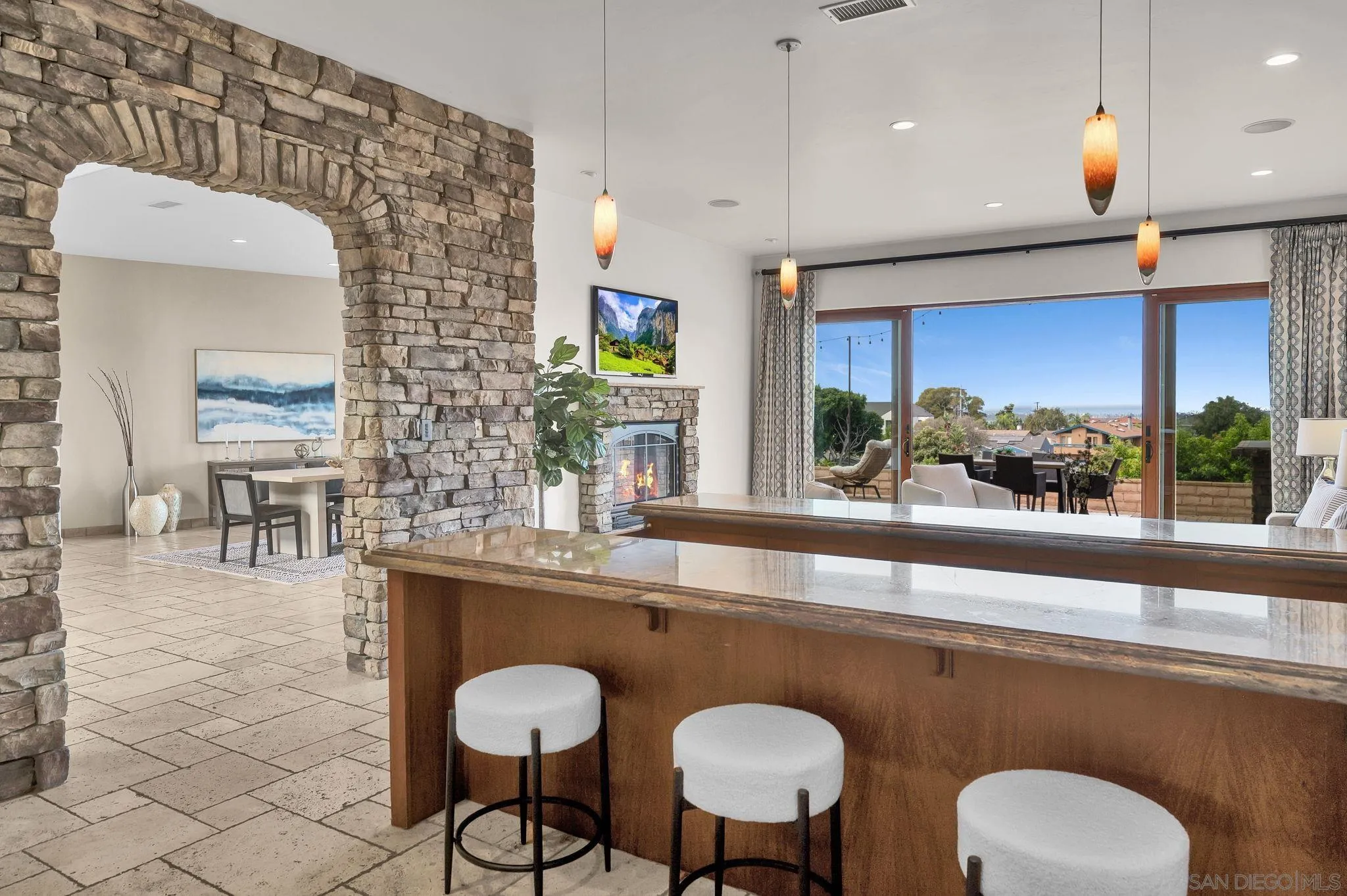 https://cdn.realtyfeed.com/cdn/127/260022275/1283a945447db727447eb602f5647704.webp