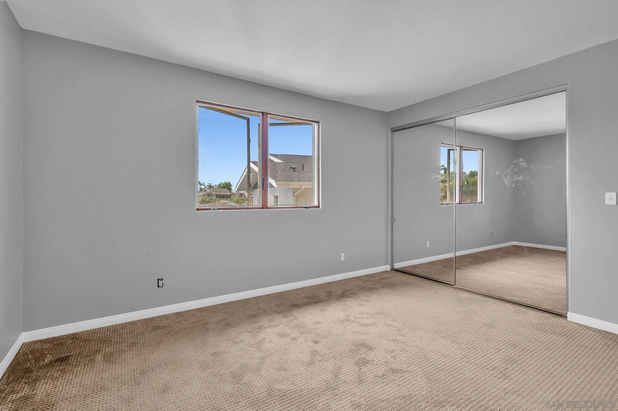 https://cdn.realtyfeed.com/cdn/127/260022275/245e6cee61bf3ddfefda063521b0ff47.webp