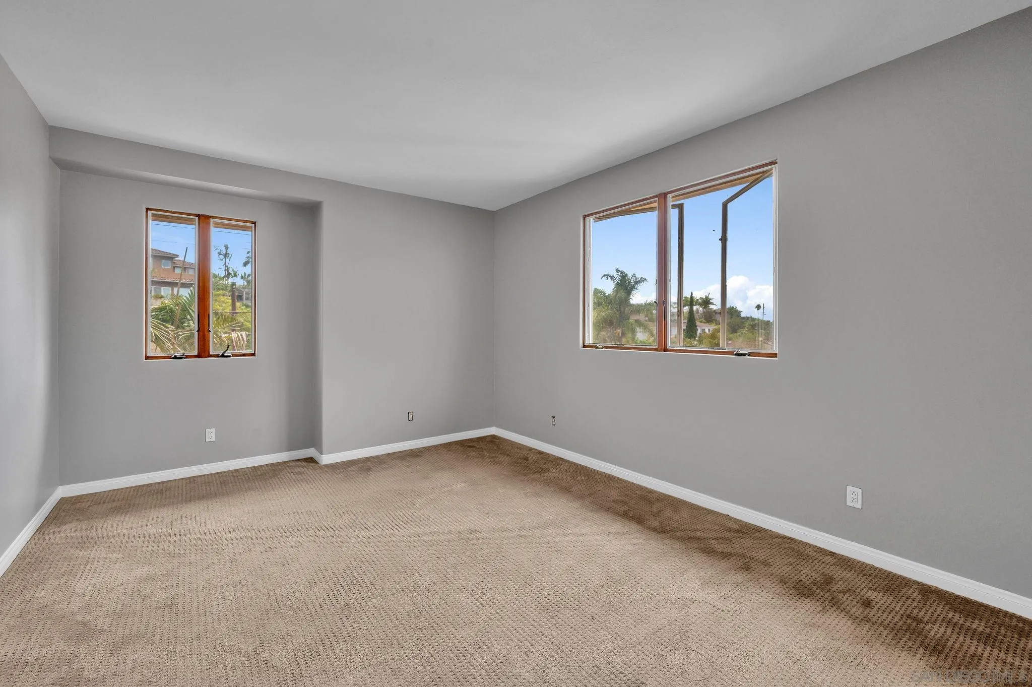 https://cdn.realtyfeed.com/cdn/127/260022275/52e9da21592f53ce1081155e19dc7d49.webp