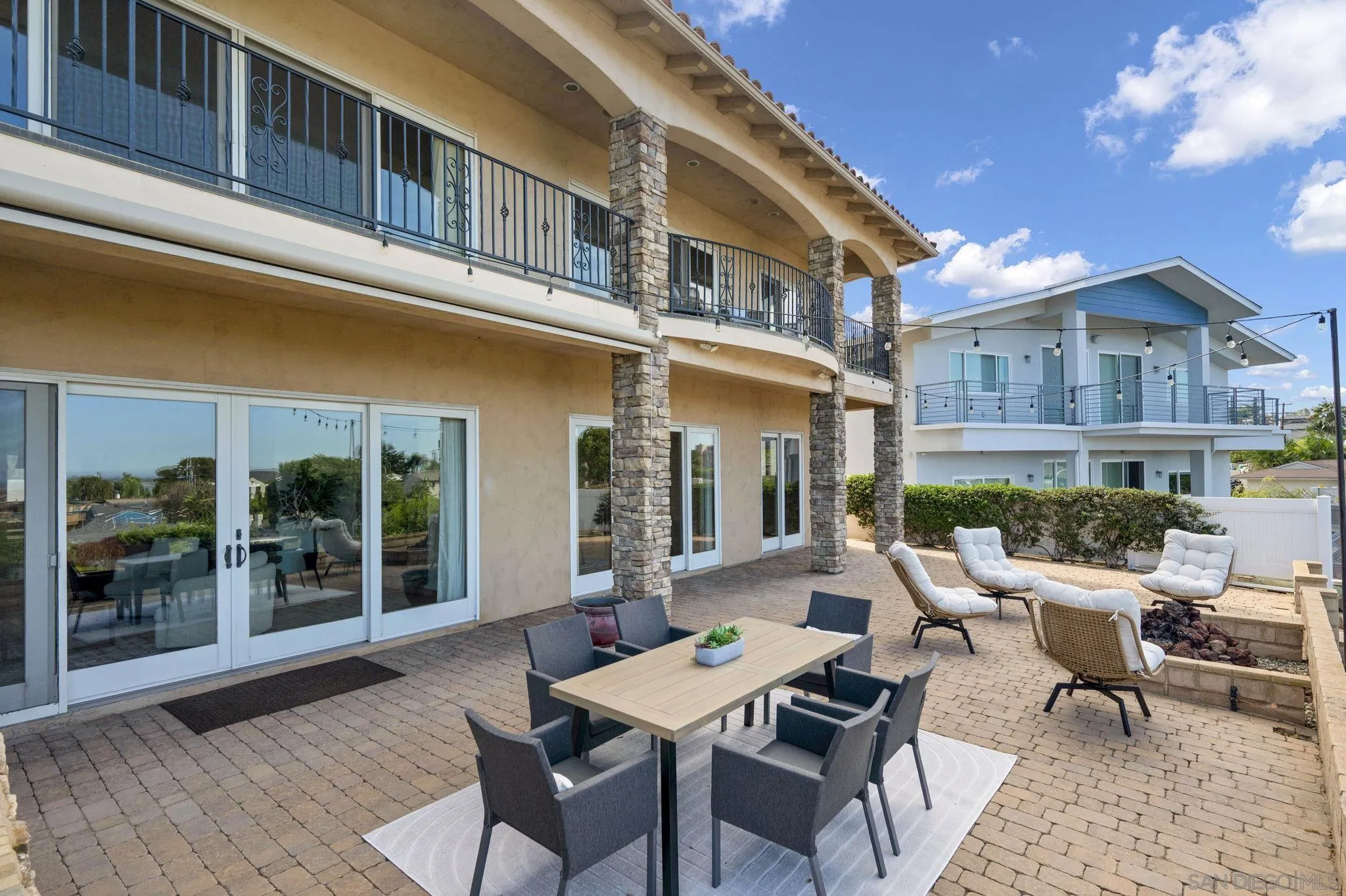 https://cdn.realtyfeed.com/cdn/127/260022275/5afcb5bd8848283a4de2117c2391a66e.webp