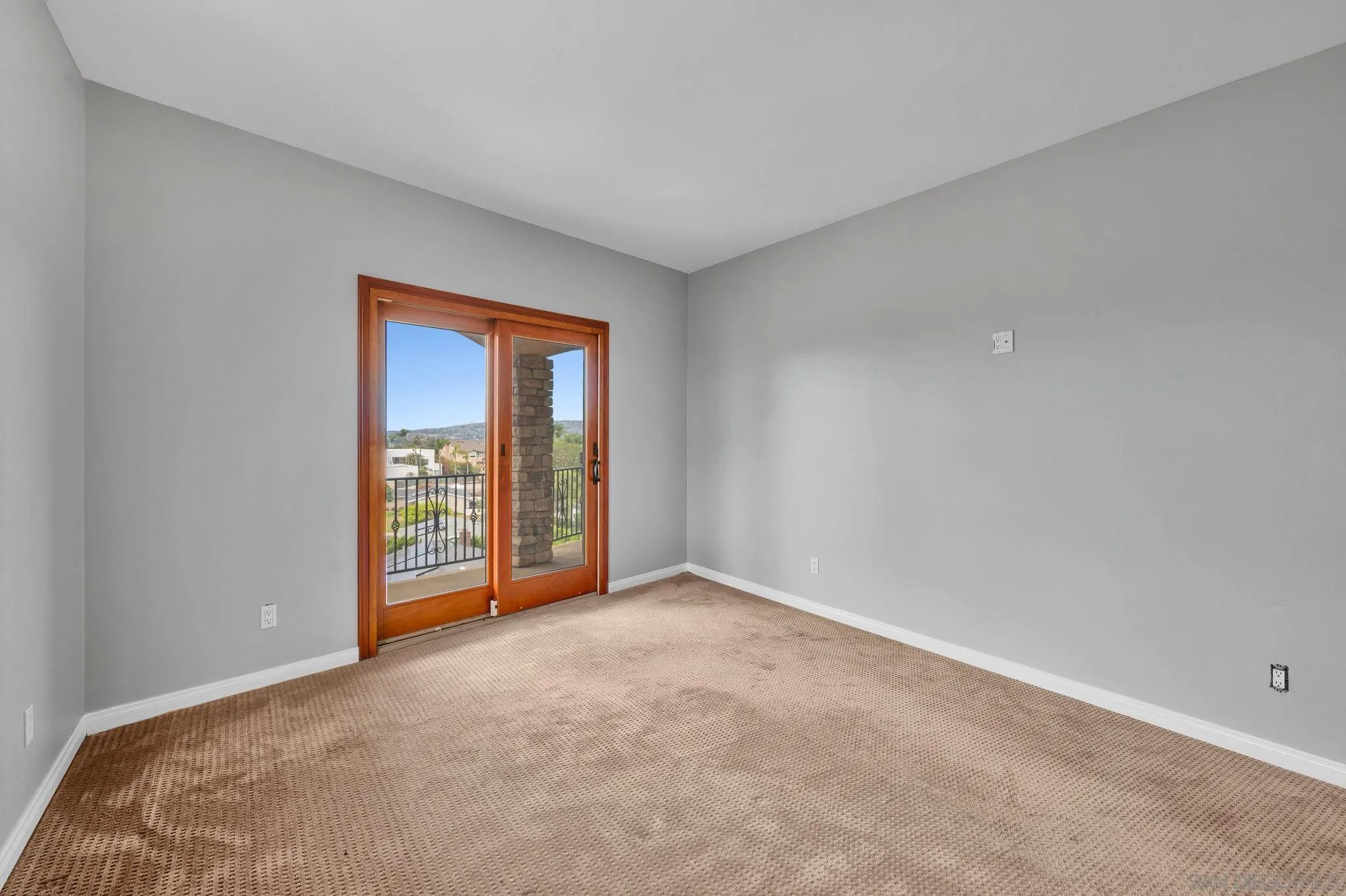 https://cdn.realtyfeed.com/cdn/127/260022275/a0e8799ecfb2535673dd2ab39fe62841.webp