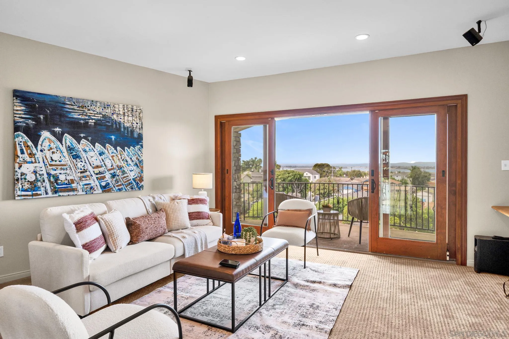 https://cdn.realtyfeed.com/cdn/127/260022275/b8f909c36c8cec16a00826fe03b29f6f.webp