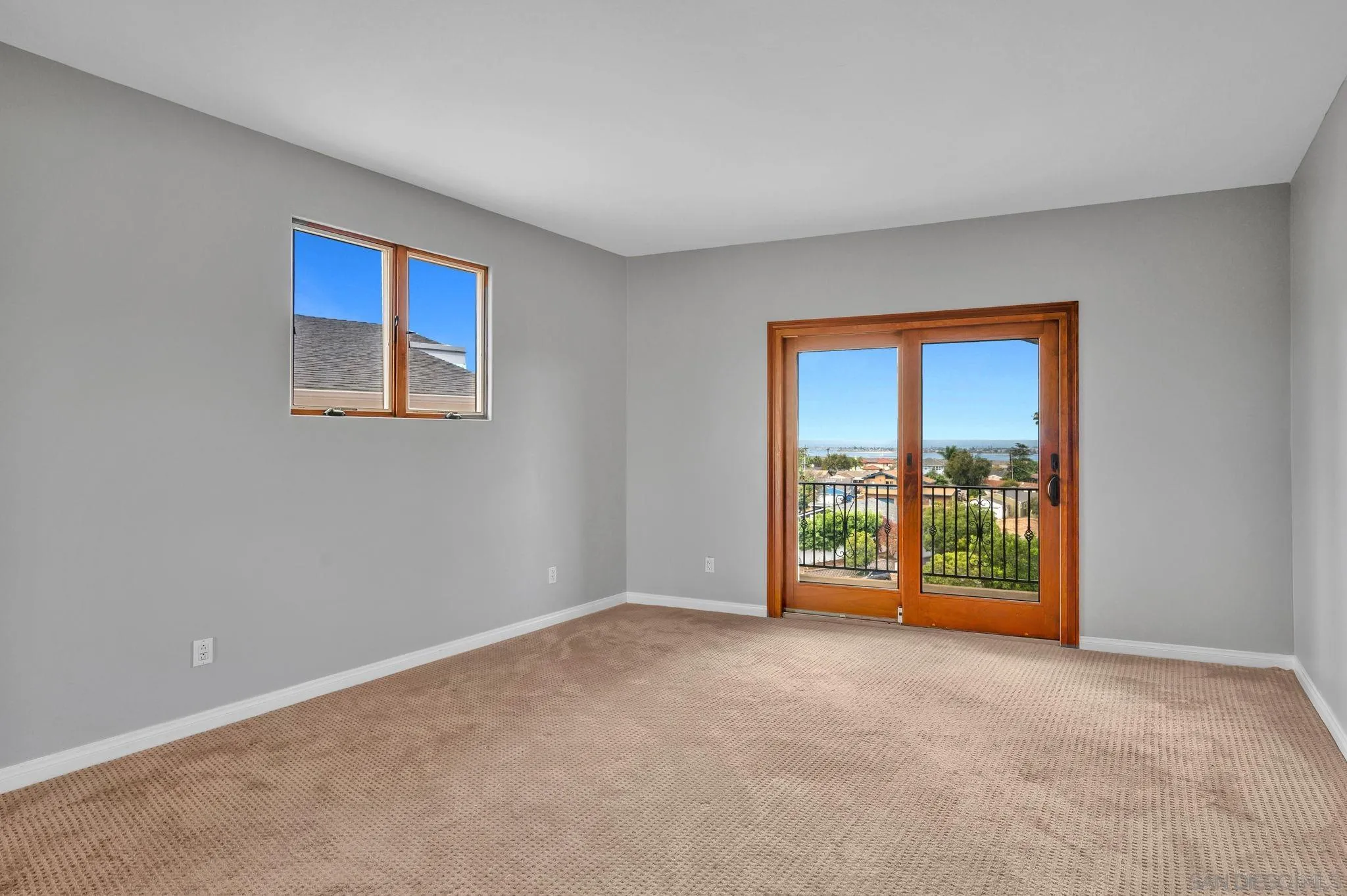 https://cdn.realtyfeed.com/cdn/127/260022275/deb15c873509c7e0fd41b0a22daa231f.webp