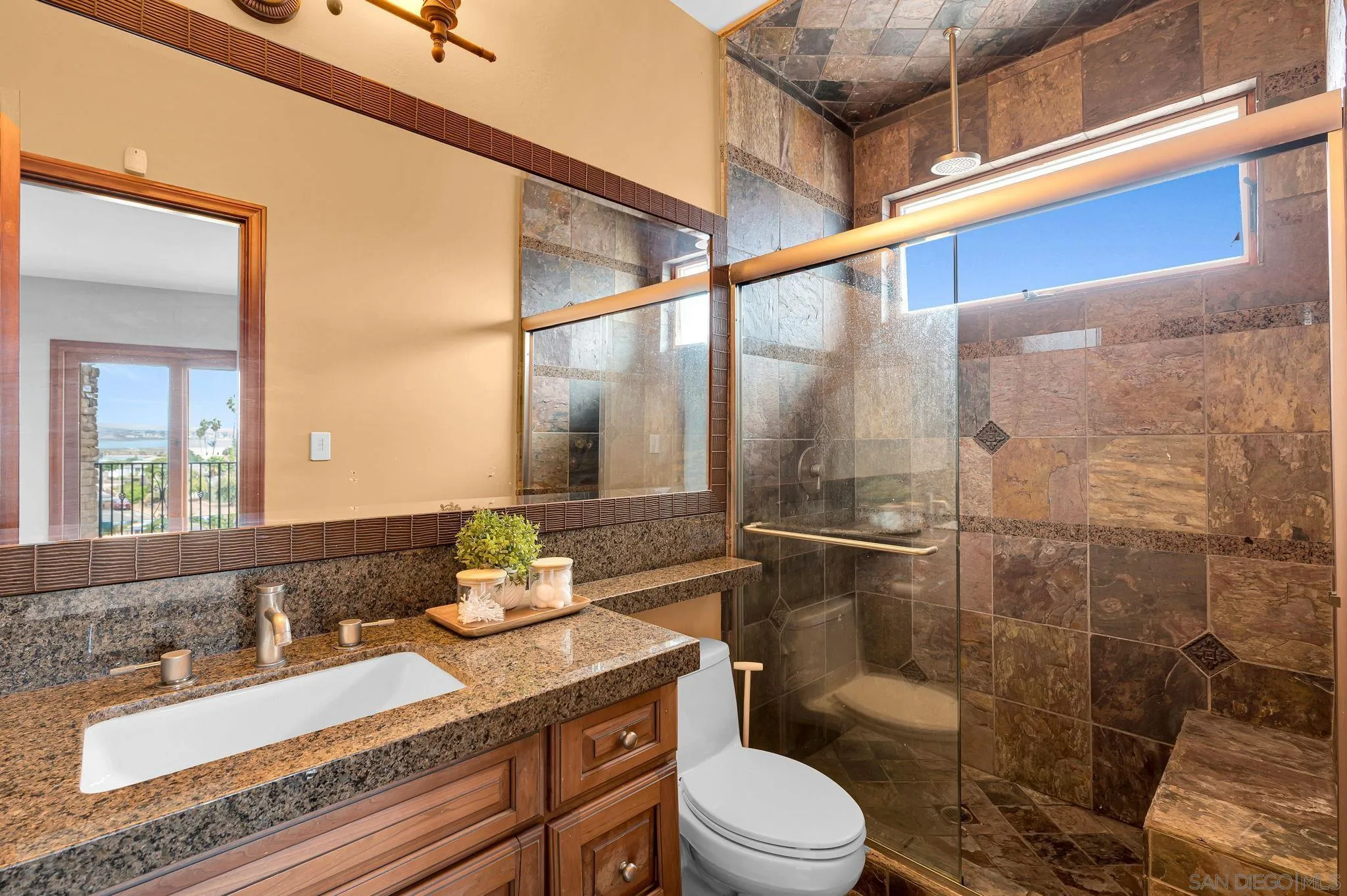 https://cdn.realtyfeed.com/cdn/127/260022275/ed8f1e4a06334b42e62ad050dbf1749b.webp