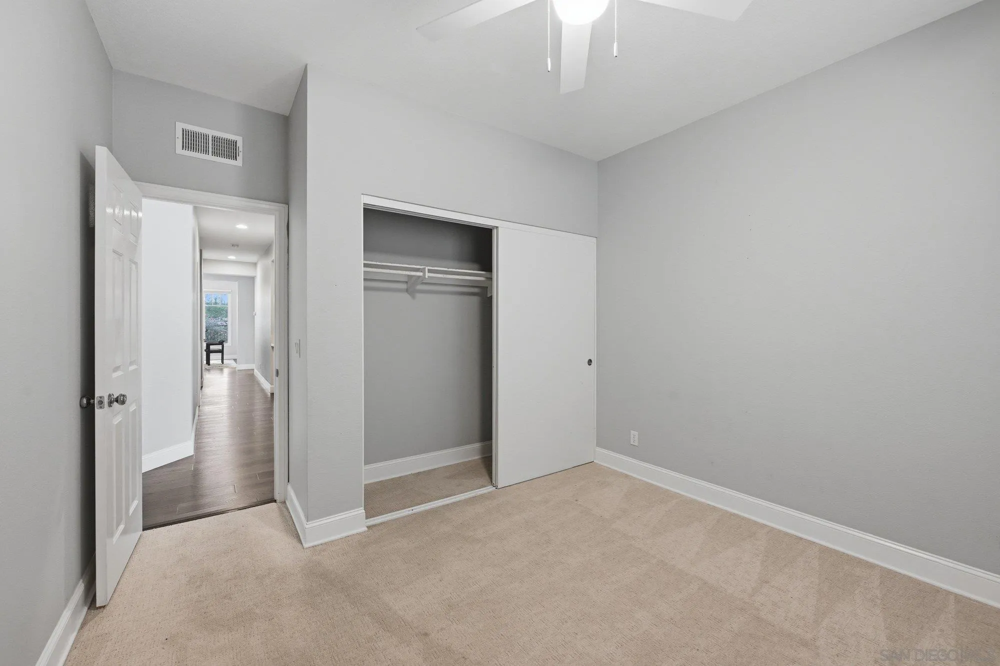 https://cdn.realtyfeed.com/cdn/127/260022277/75f1b863e2f568ab675538f9ac85066c.webp