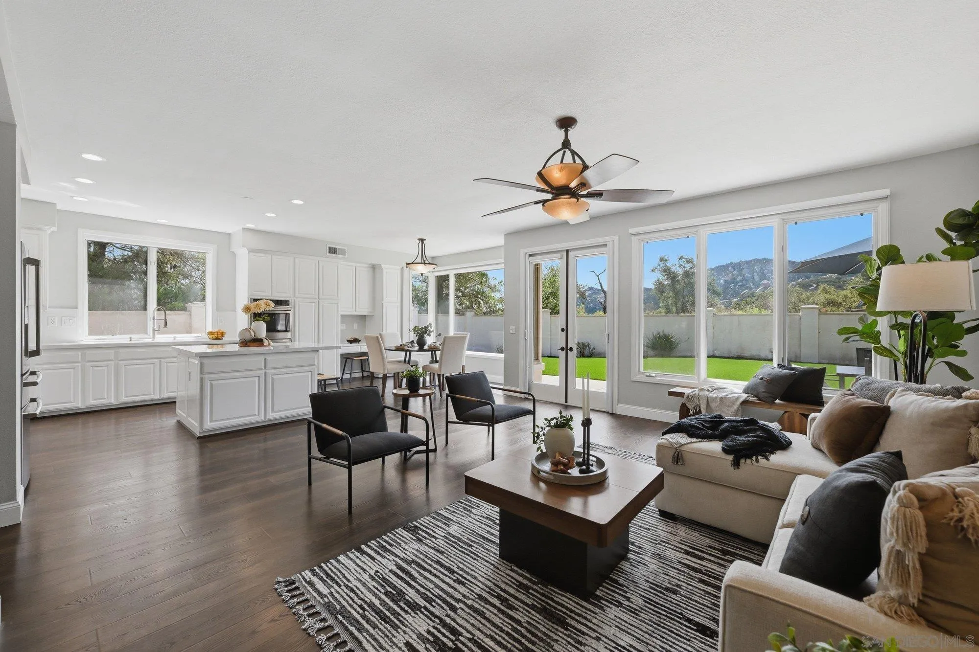 https://cdn.realtyfeed.com/cdn/127/260022277/e4e9c320e89f6272a973bf982e57a3be.webp