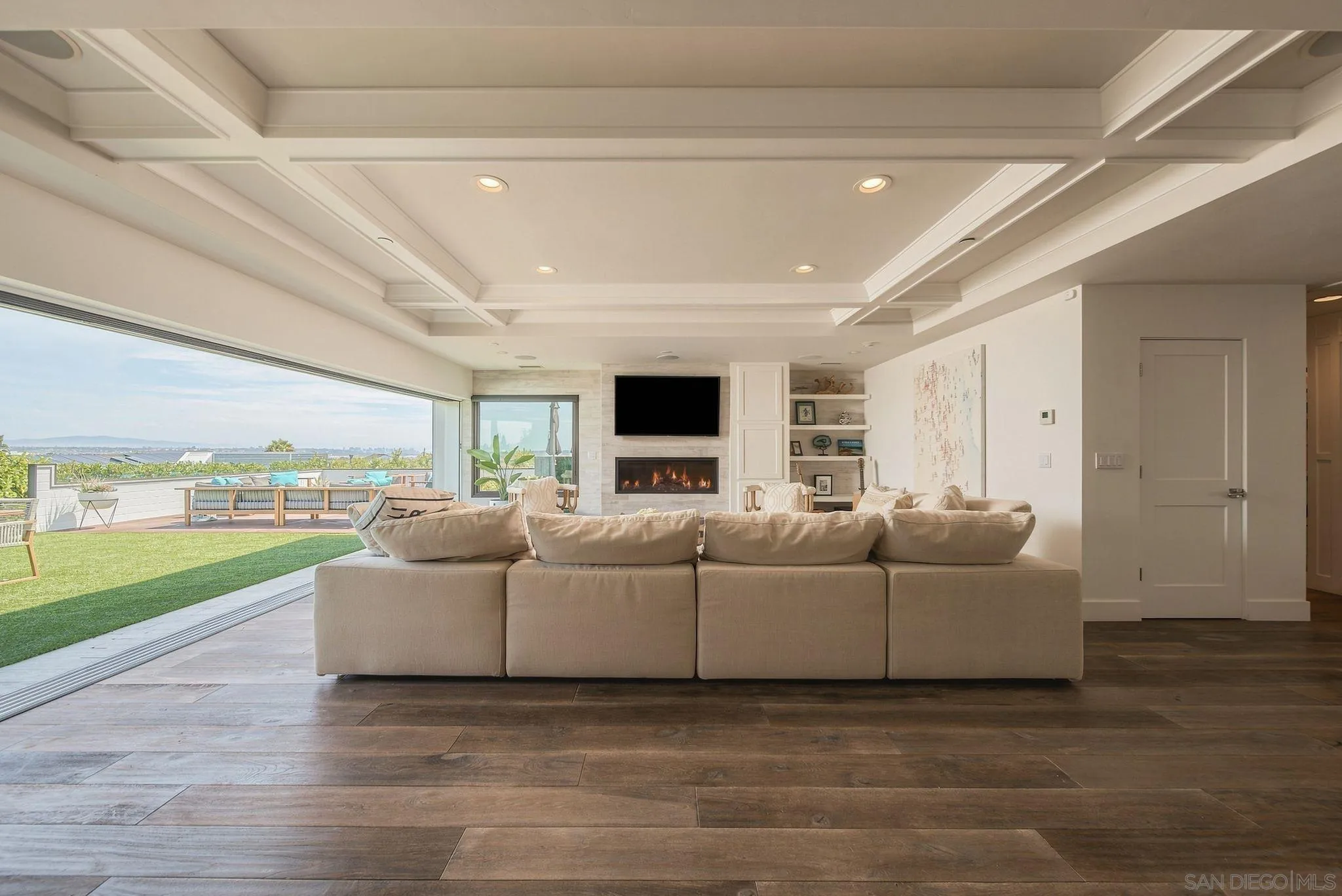 https://cdn.realtyfeed.com/cdn/127/260022279/1922e751525264ca40f8733e78110a57.webp
