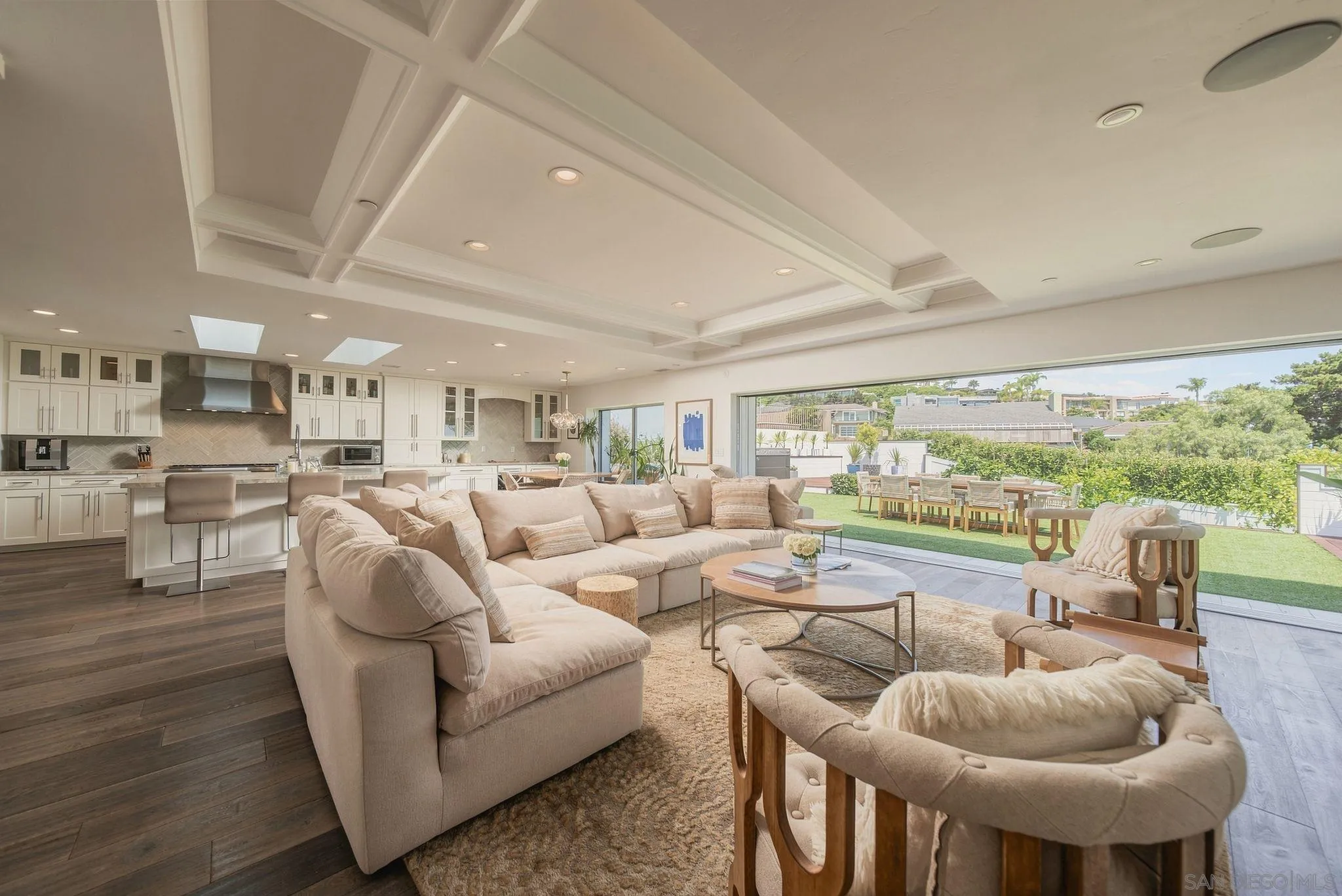 https://cdn.realtyfeed.com/cdn/127/260022279/32e0b148e8f0982588a71d68404d9b7a.webp
