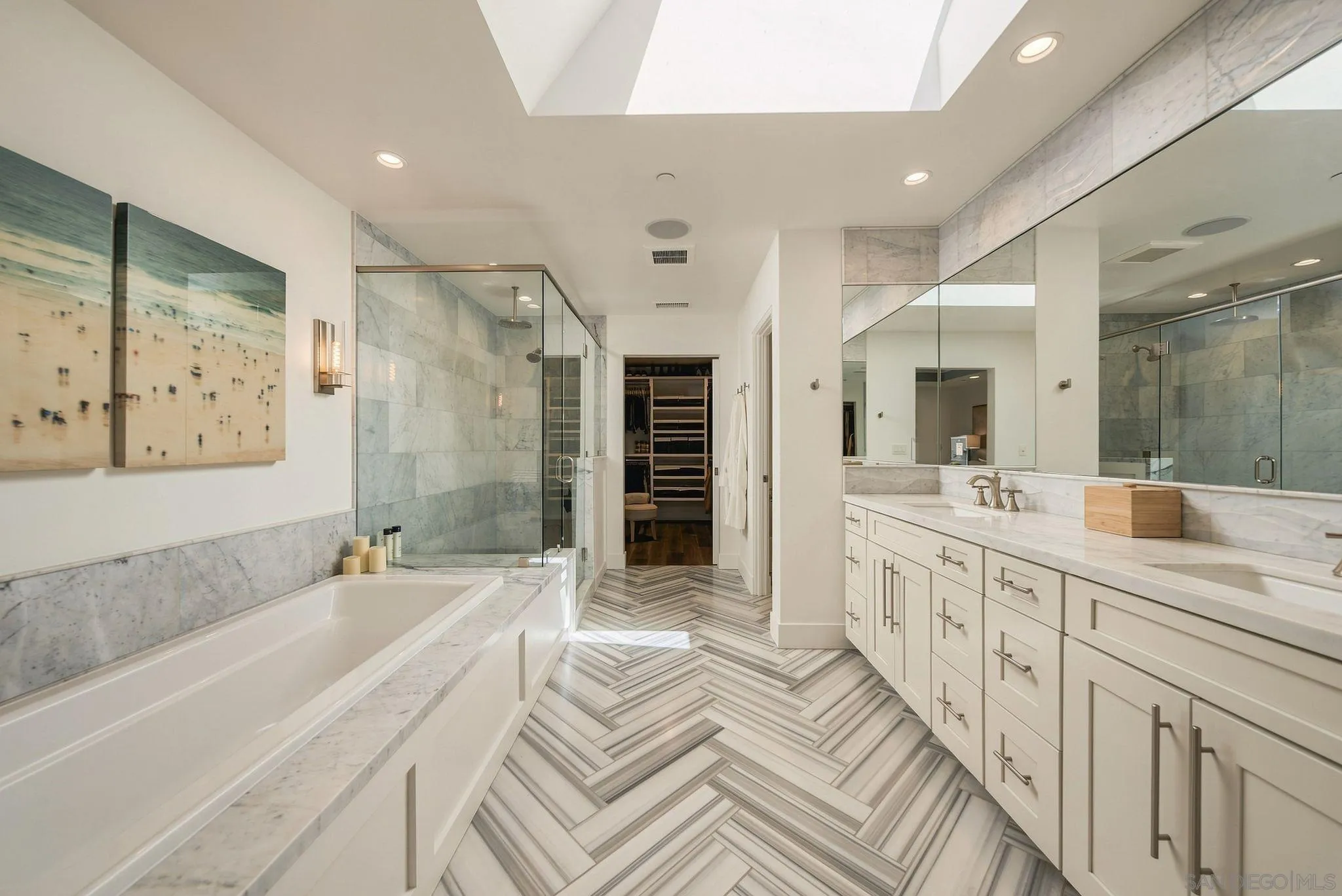 https://cdn.realtyfeed.com/cdn/127/260022279/5f0df305567fcb0fff0e340c01558db0.webp