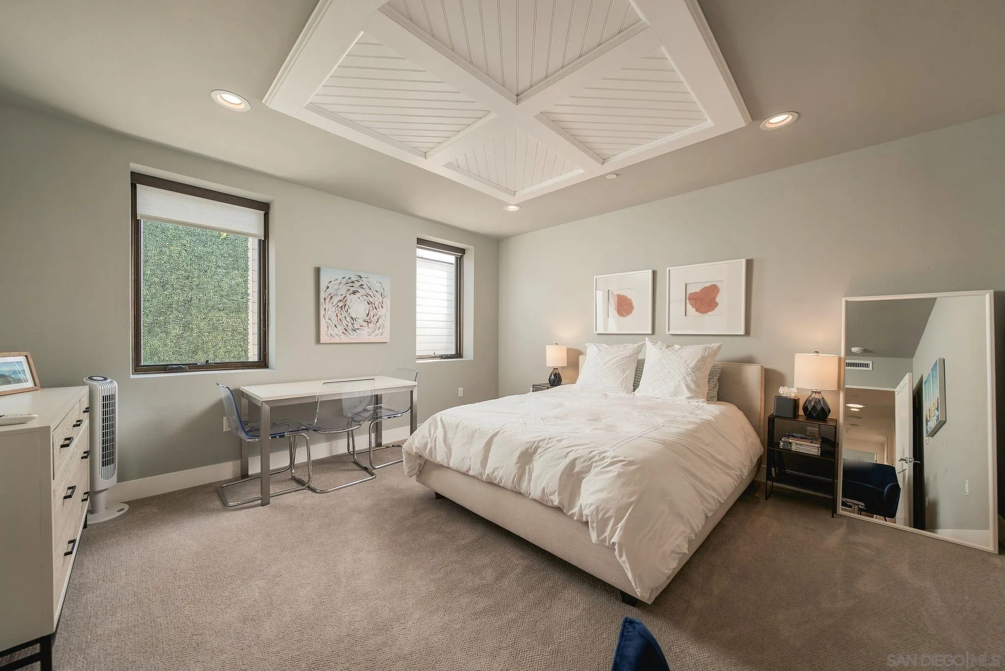 https://cdn.realtyfeed.com/cdn/127/260022279/70c5bfbcac1385a53f0a3a2b1d9dda05.webp