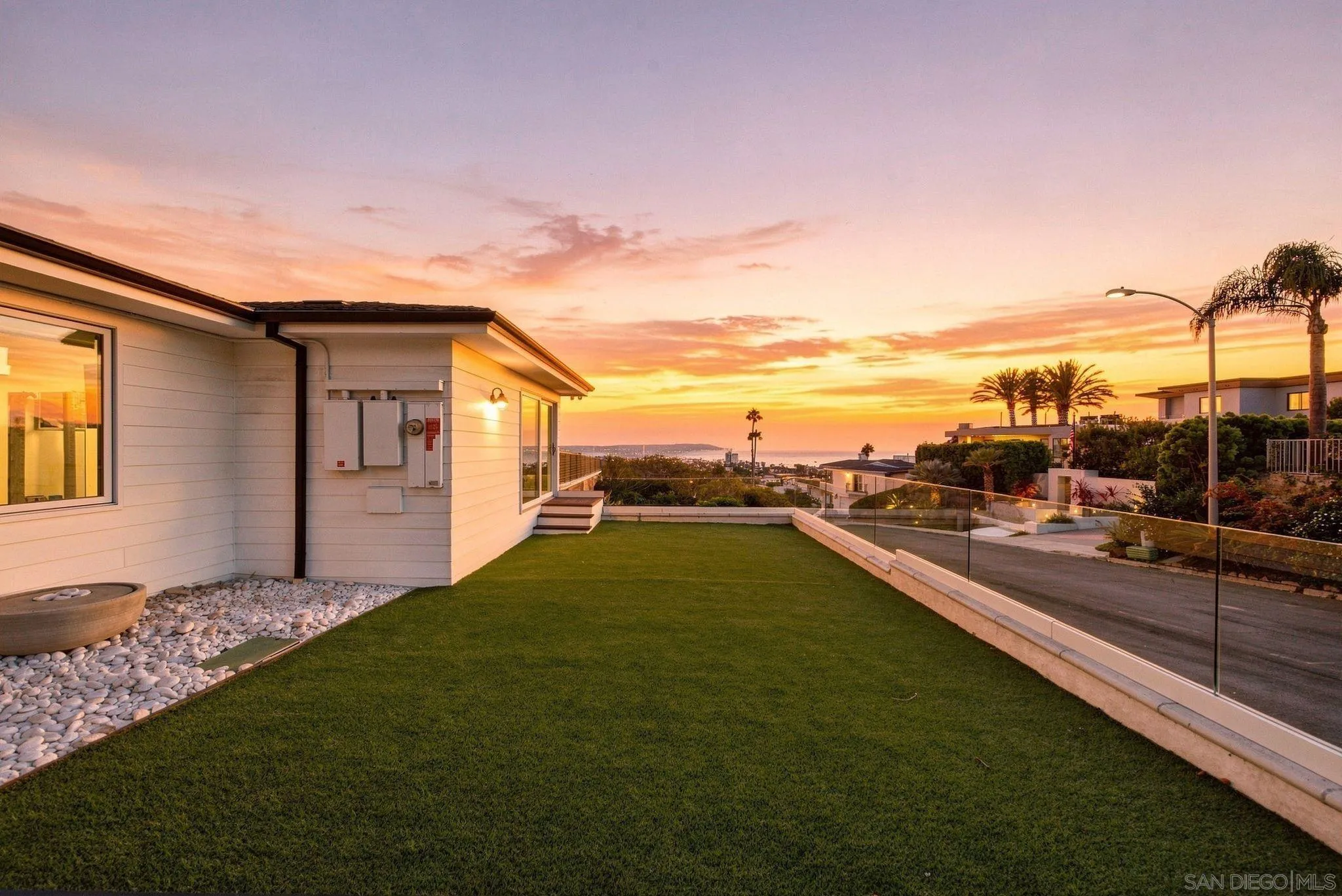 https://cdn.realtyfeed.com/cdn/127/260022279/c4a7fea5038352620e71f75e4bed3e3d.webp