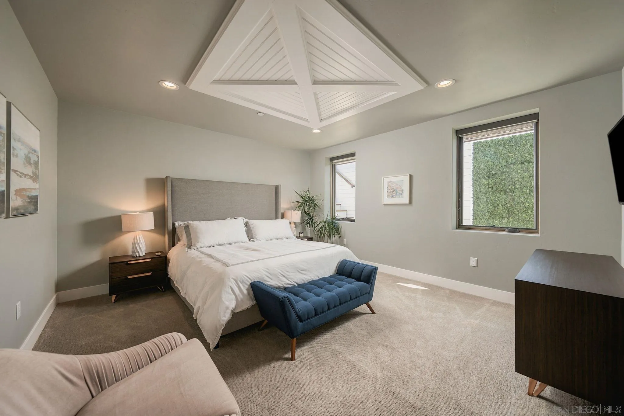 https://cdn.realtyfeed.com/cdn/127/260022279/e30c9e96524c608a0a1122f3a406e957.webp