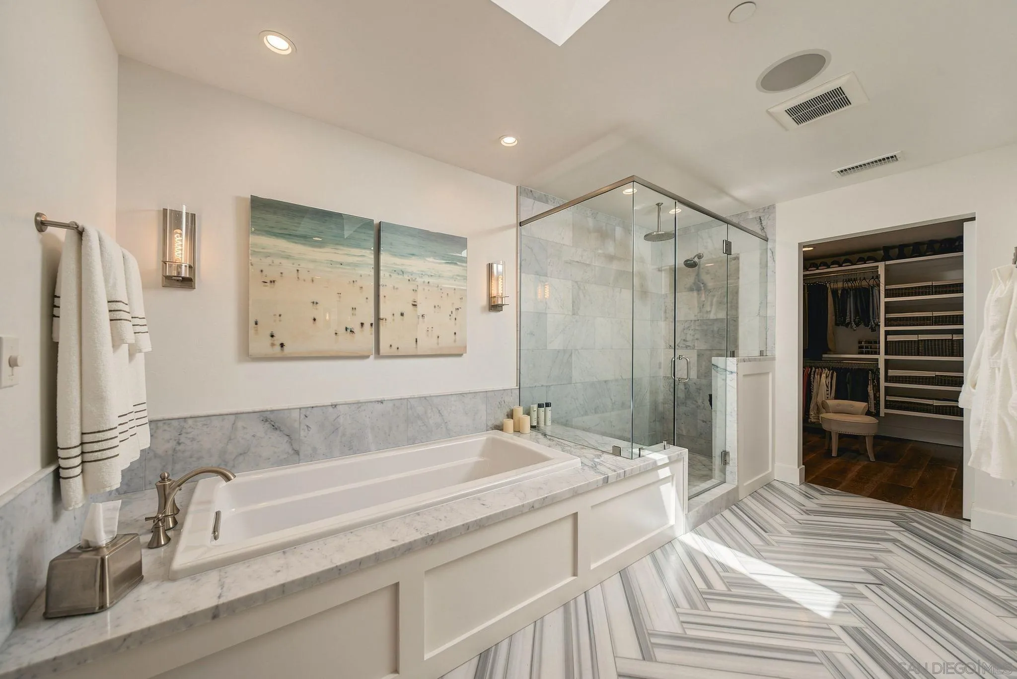 https://cdn.realtyfeed.com/cdn/127/260022279/fb63930bd86215933810590532937260.webp