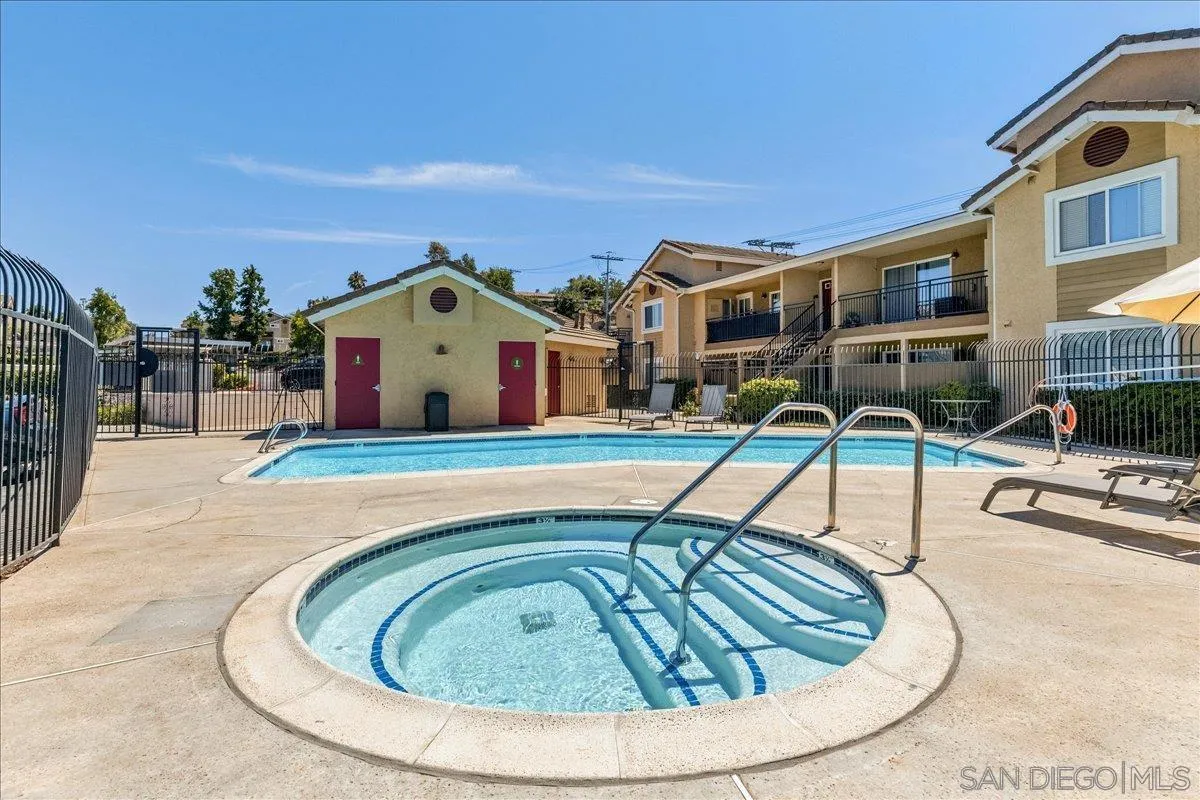 https://cdn.realtyfeed.com/cdn/127/260022283/5fd7eab7ba86b3ba929429dcc11d1113.webp